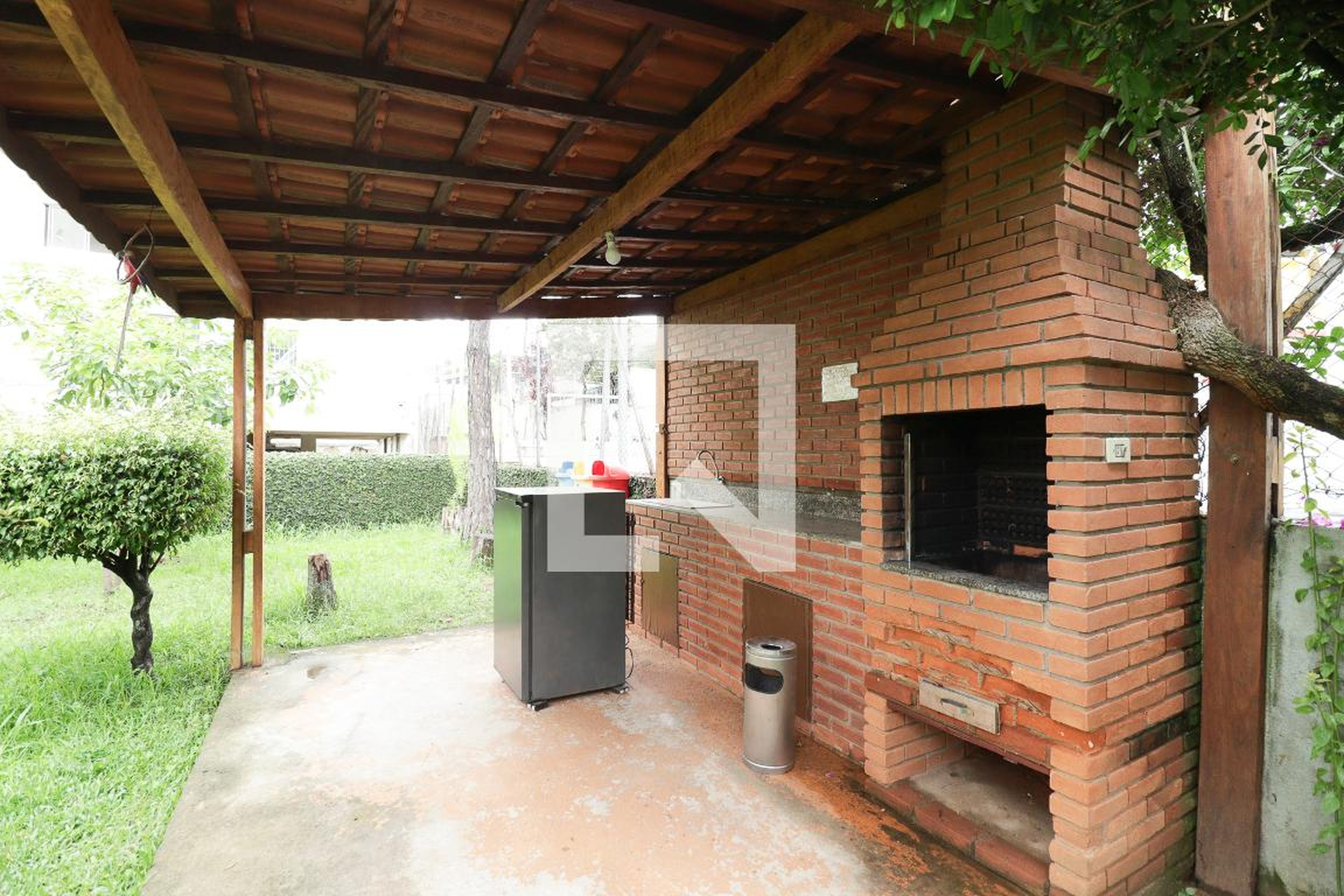 Churrasqueira - Agua e Topazio