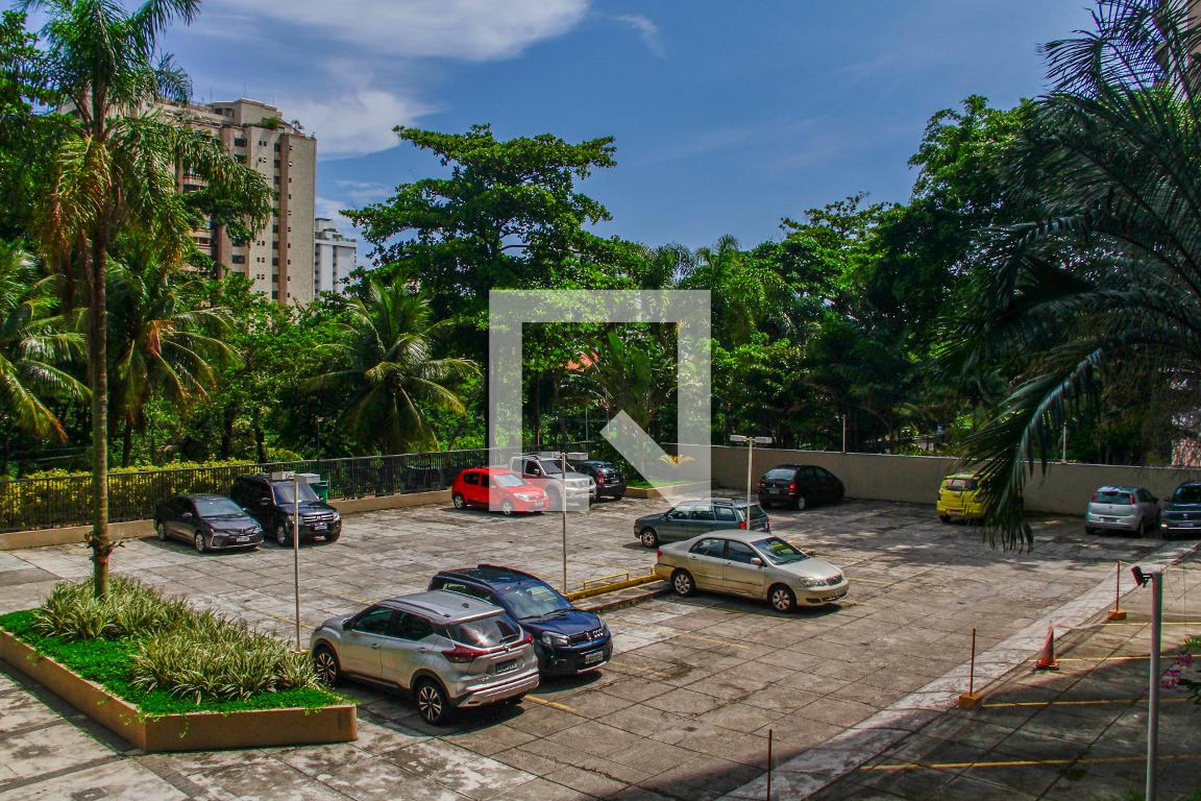 Estacionamento - Rosa da Barra