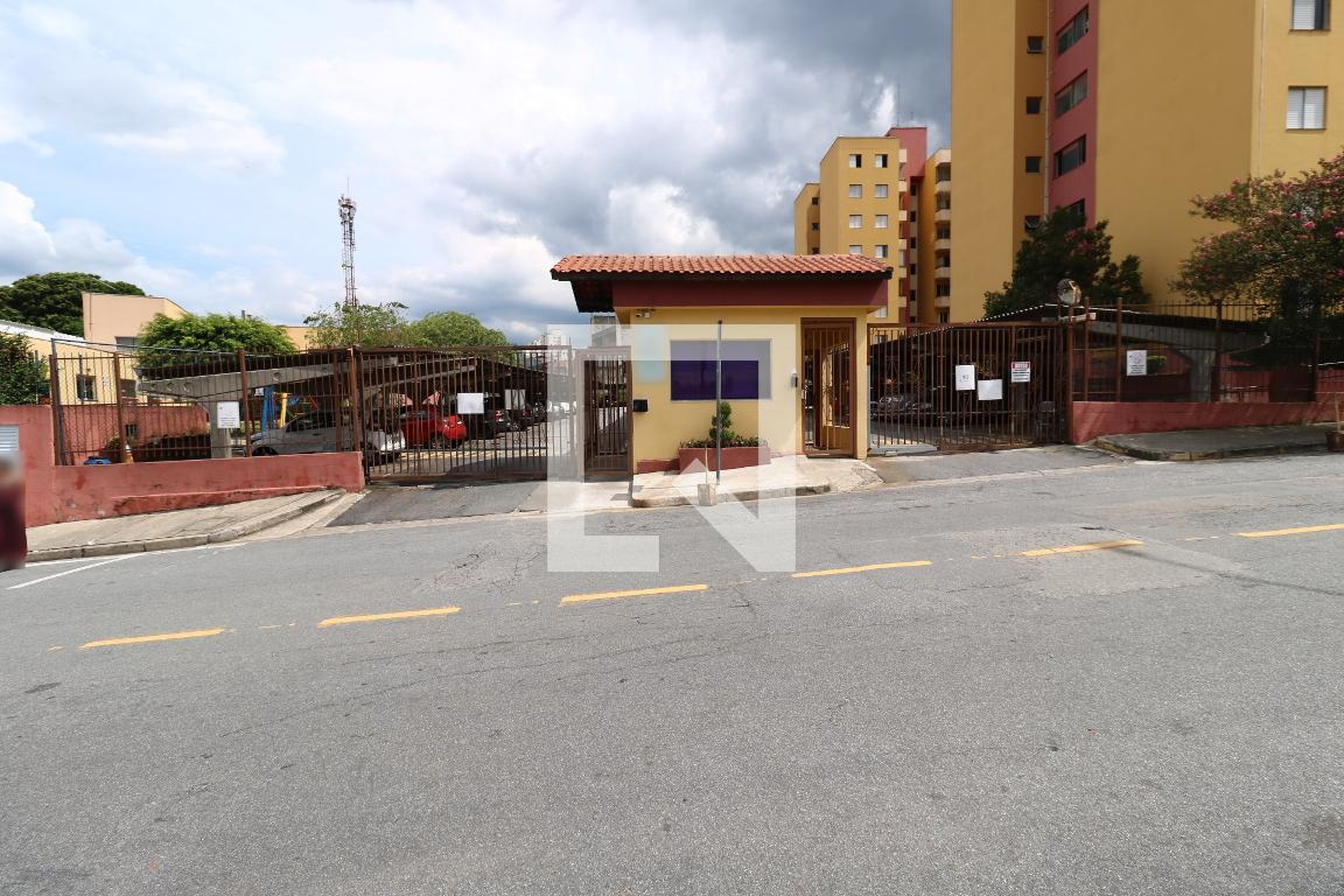 Fachada Condomínio Baronesa