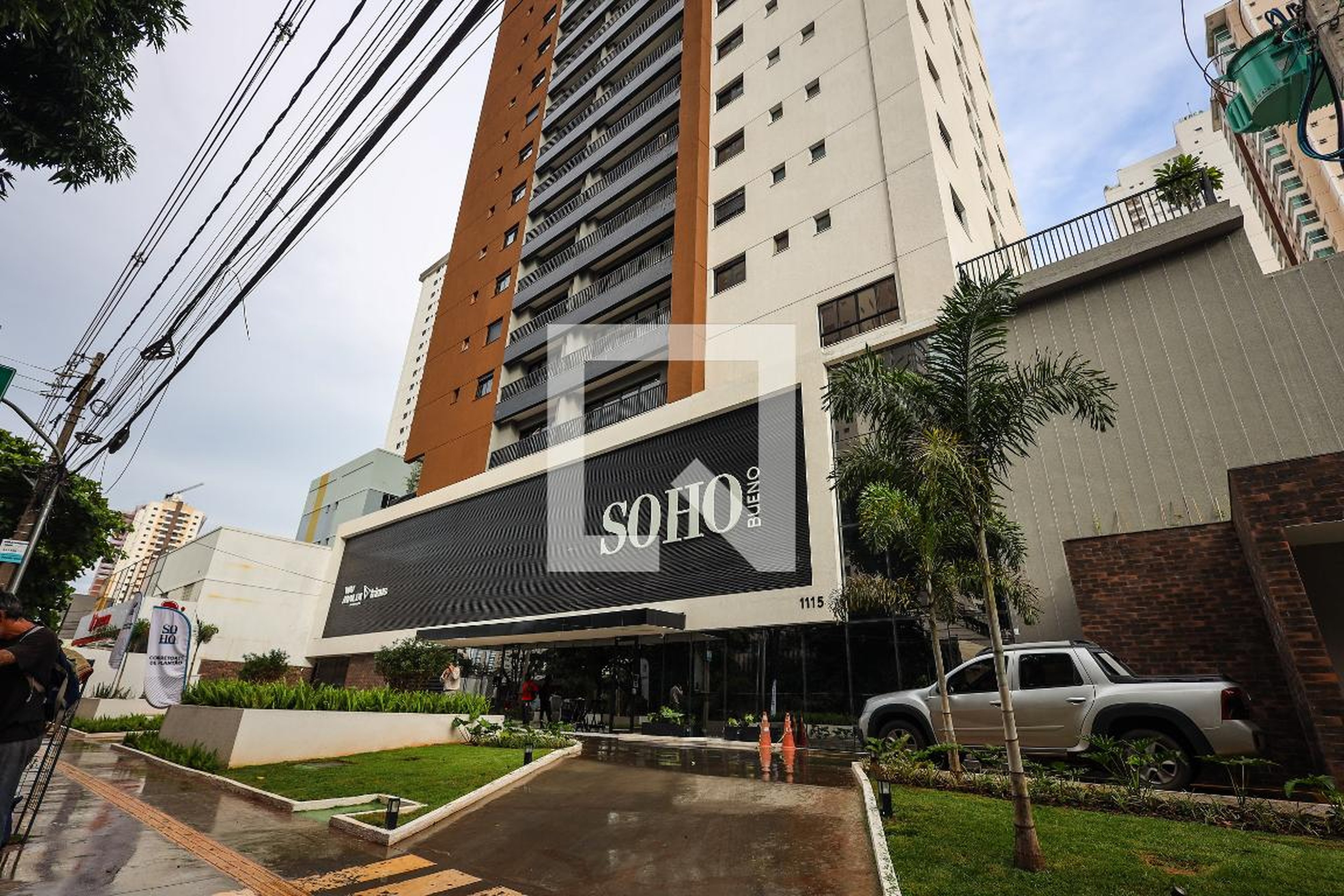 Fachada do Prédio Condomínio em Avenida T-8, 1143