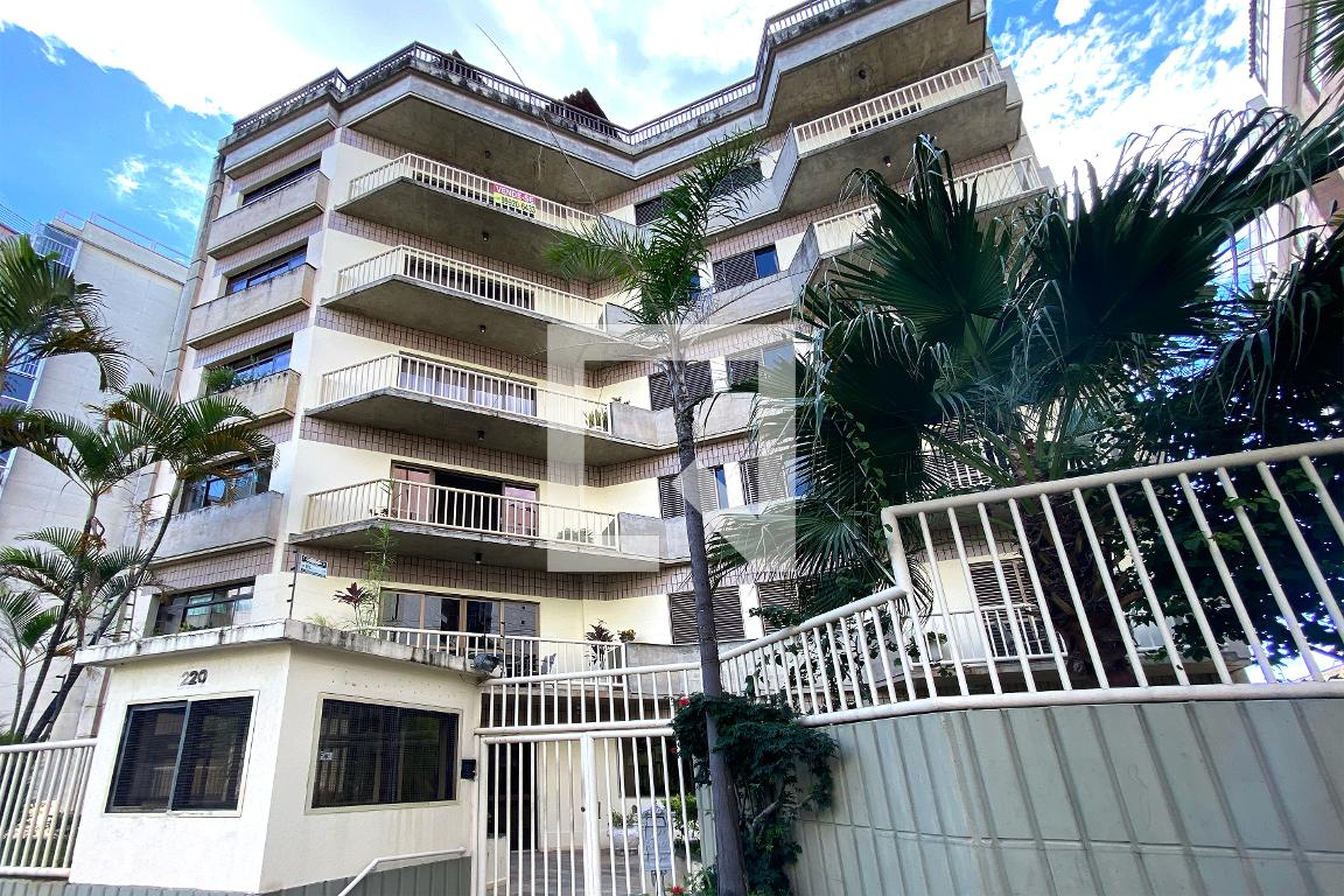 Fachada Condomínio Esmeralda