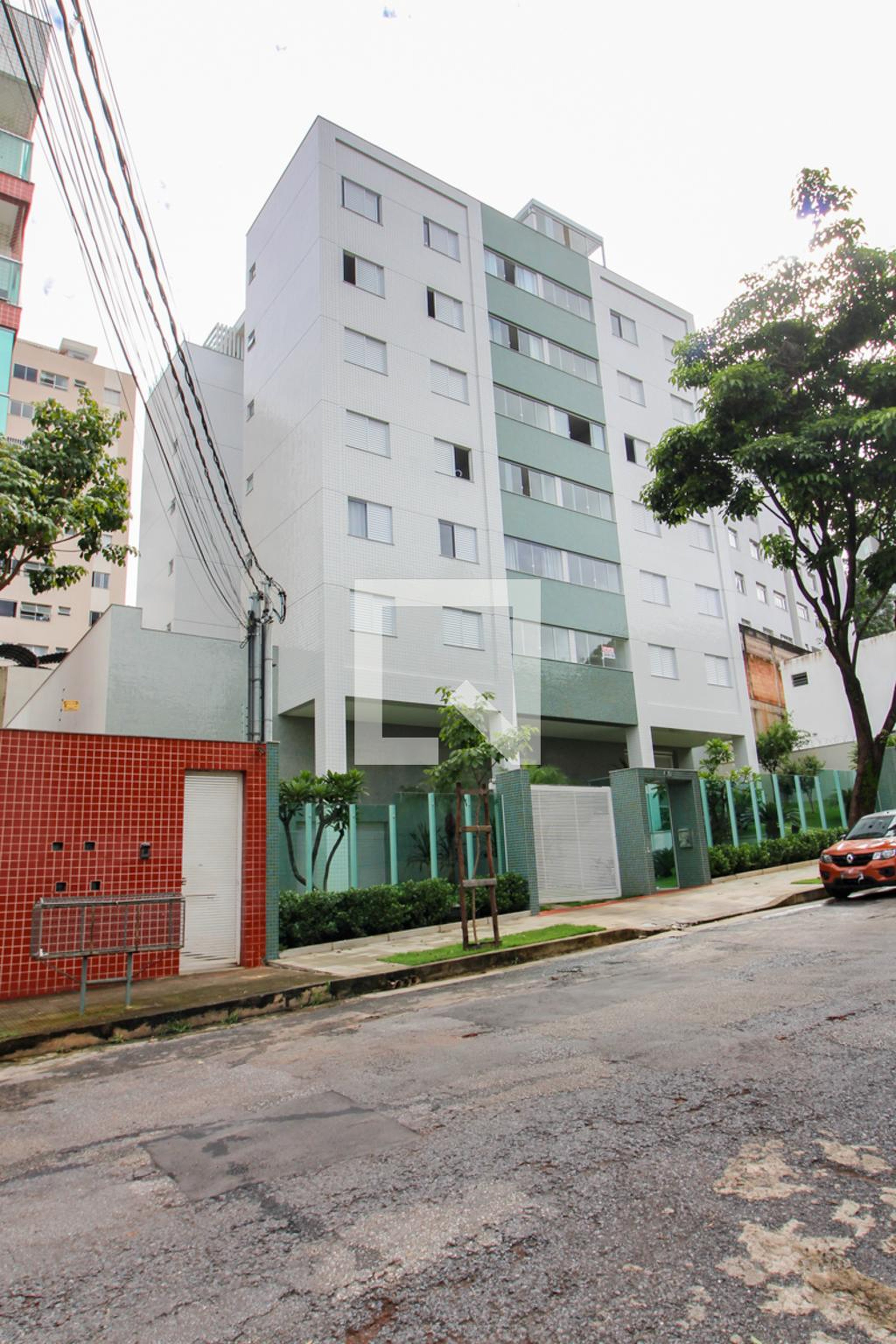 Fachada Condomínio em Rua Maestro George Marinuzzi, 50