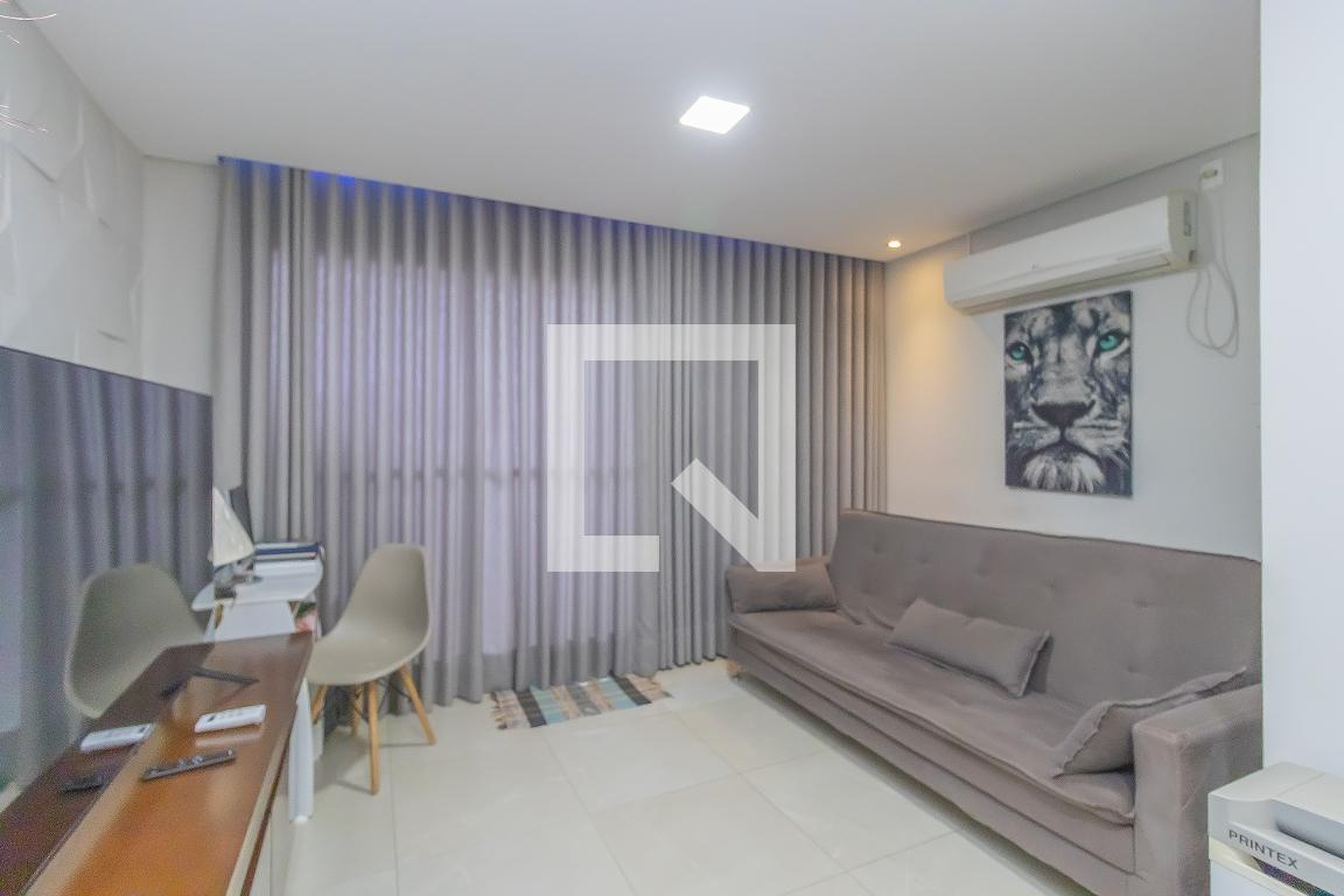 Hall - San Martin Tower