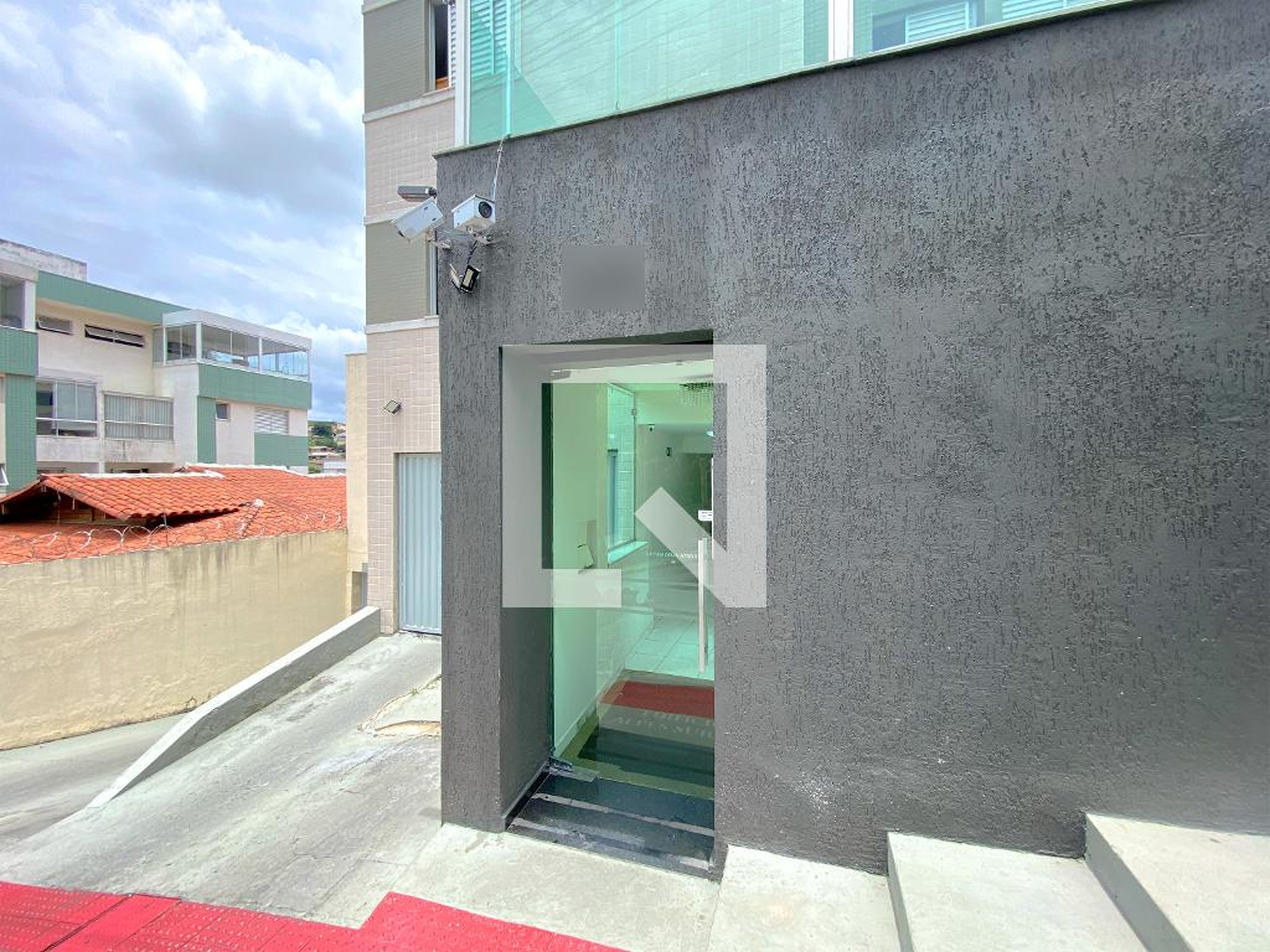 Fachada Condomínio Alpes Suicos