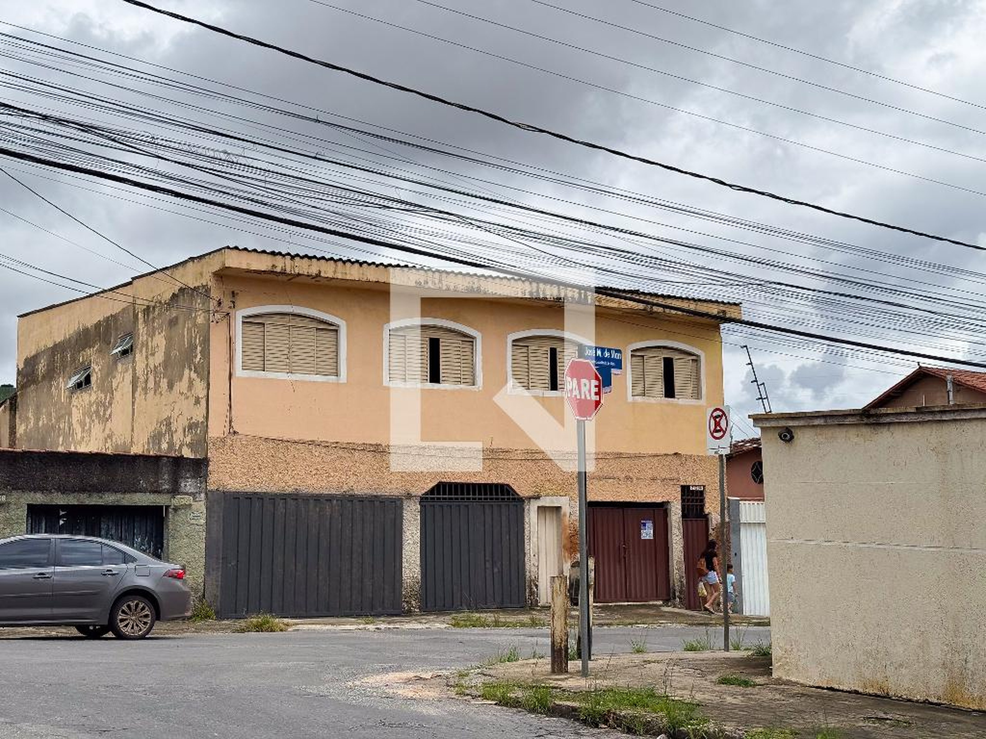 Fachada Condomínio em Rua Padre José Maria de Man, 224