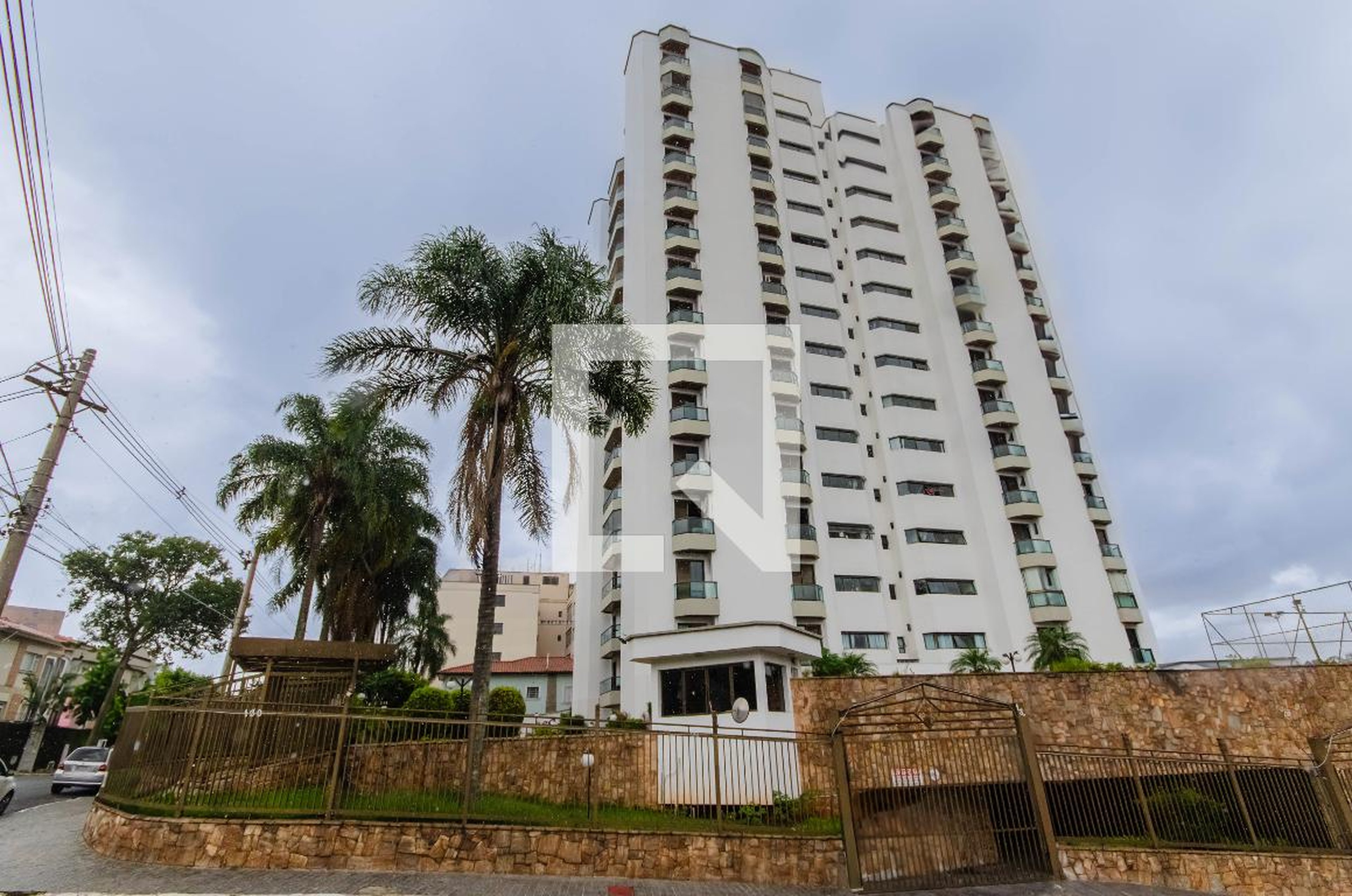 Fachada do Prédio Condomínio Tower`s Park