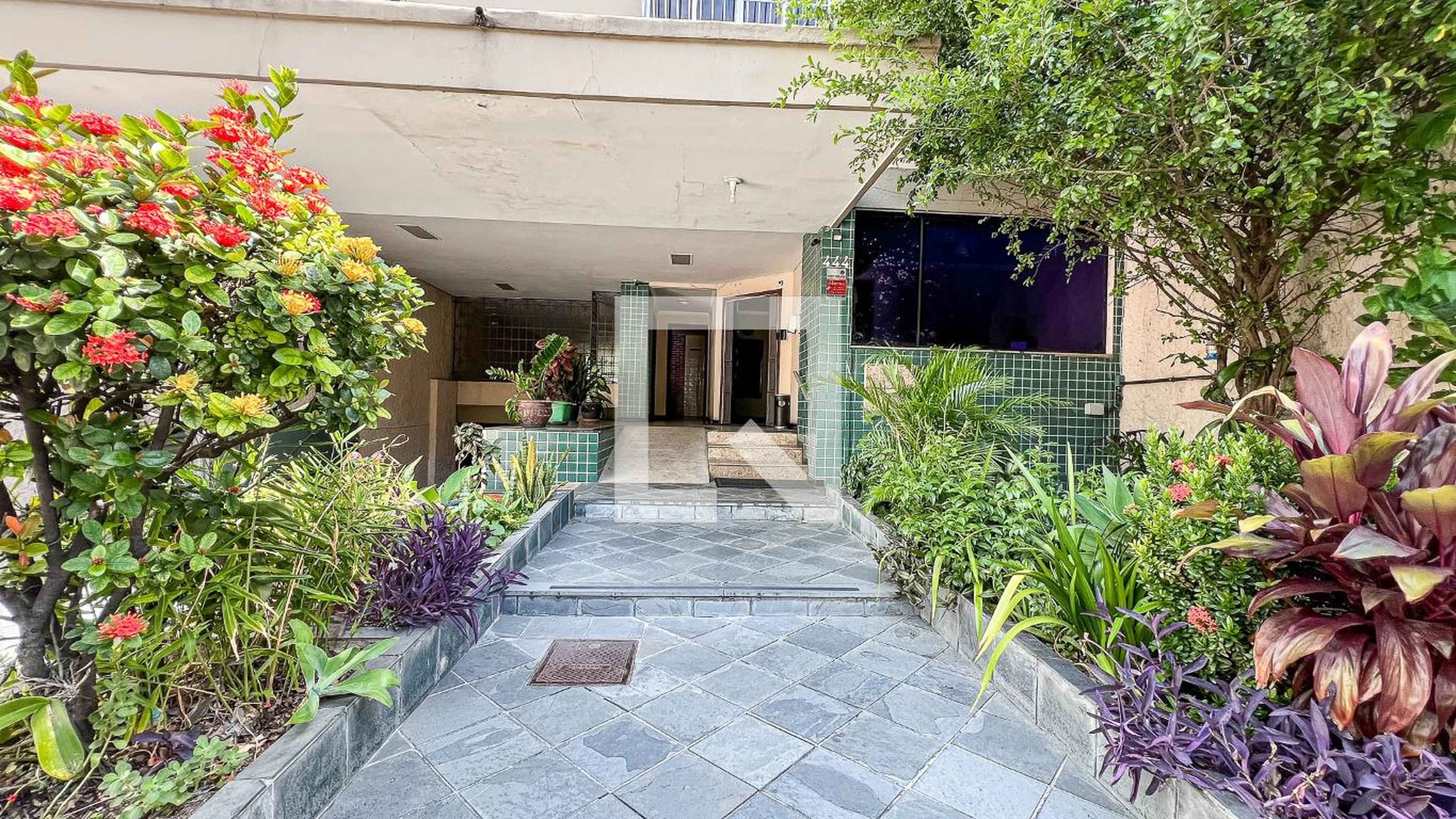 Entrada - Edifício Tchaikovsky