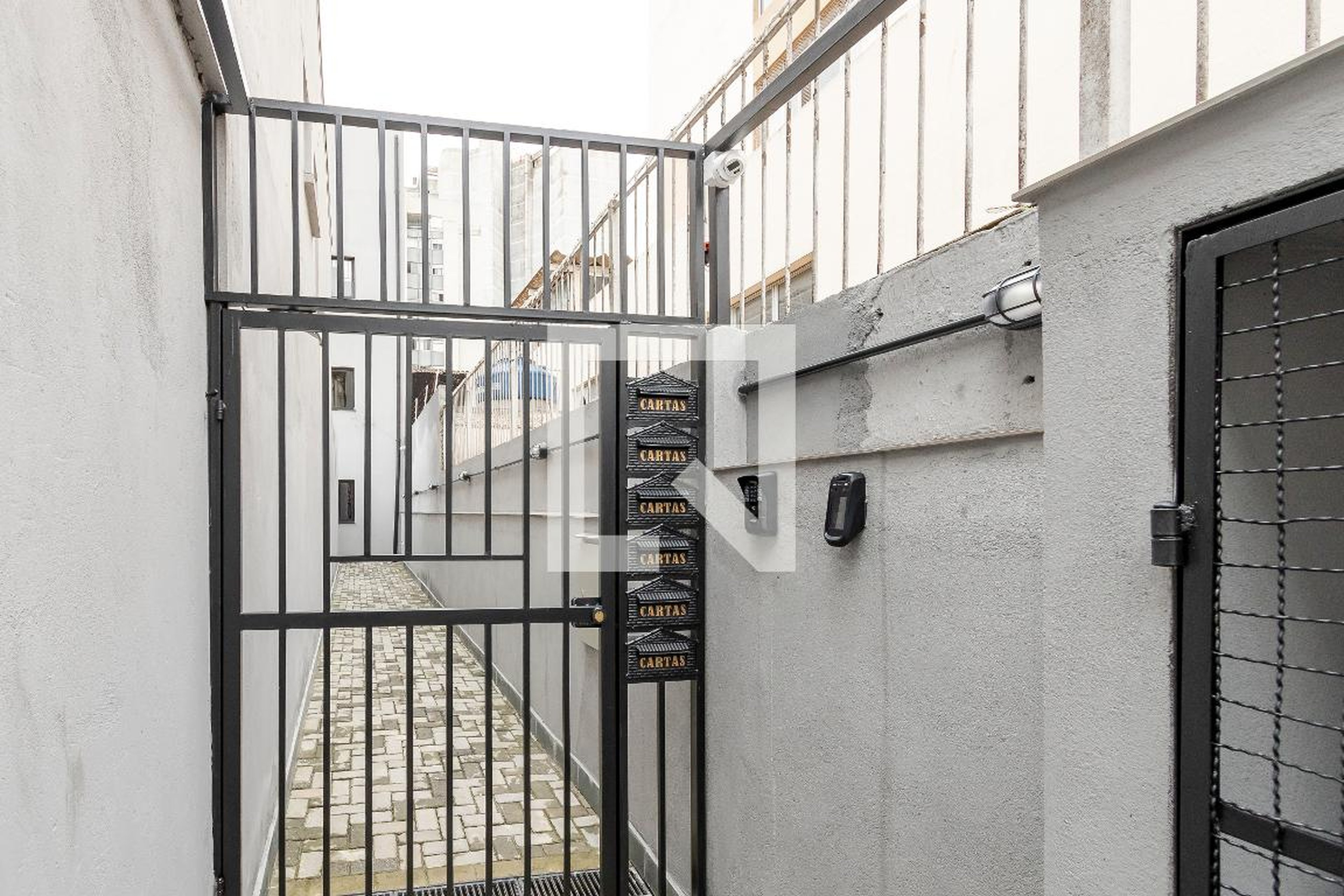 Entrada - Edifício Petrollina Luiza