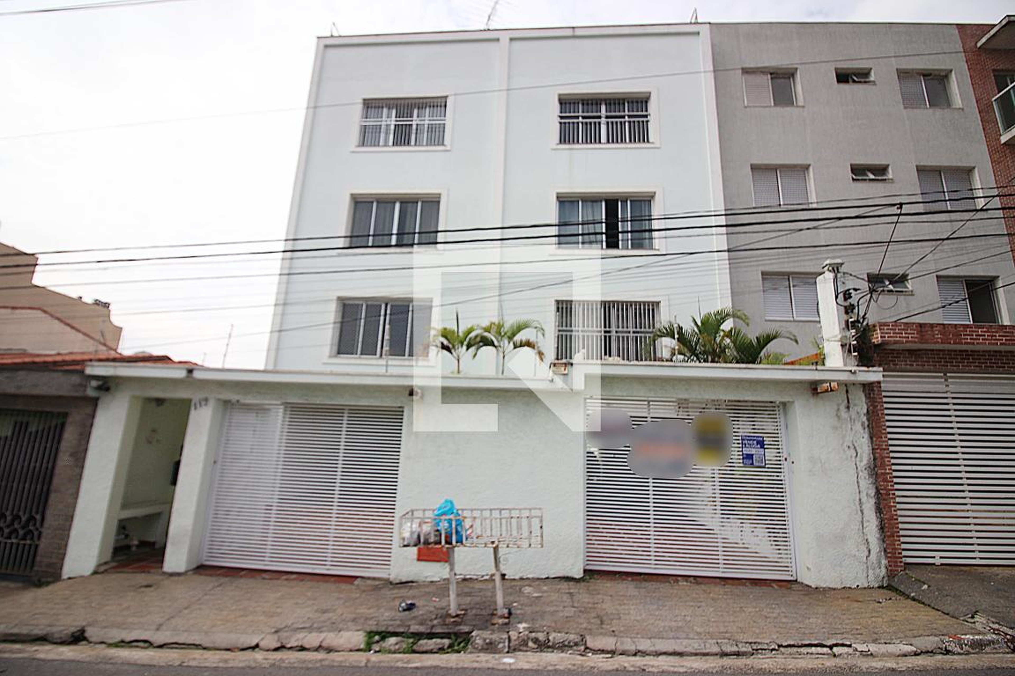 Fachada Condomínio em Rua Edgar Gérson Barbosa, 119