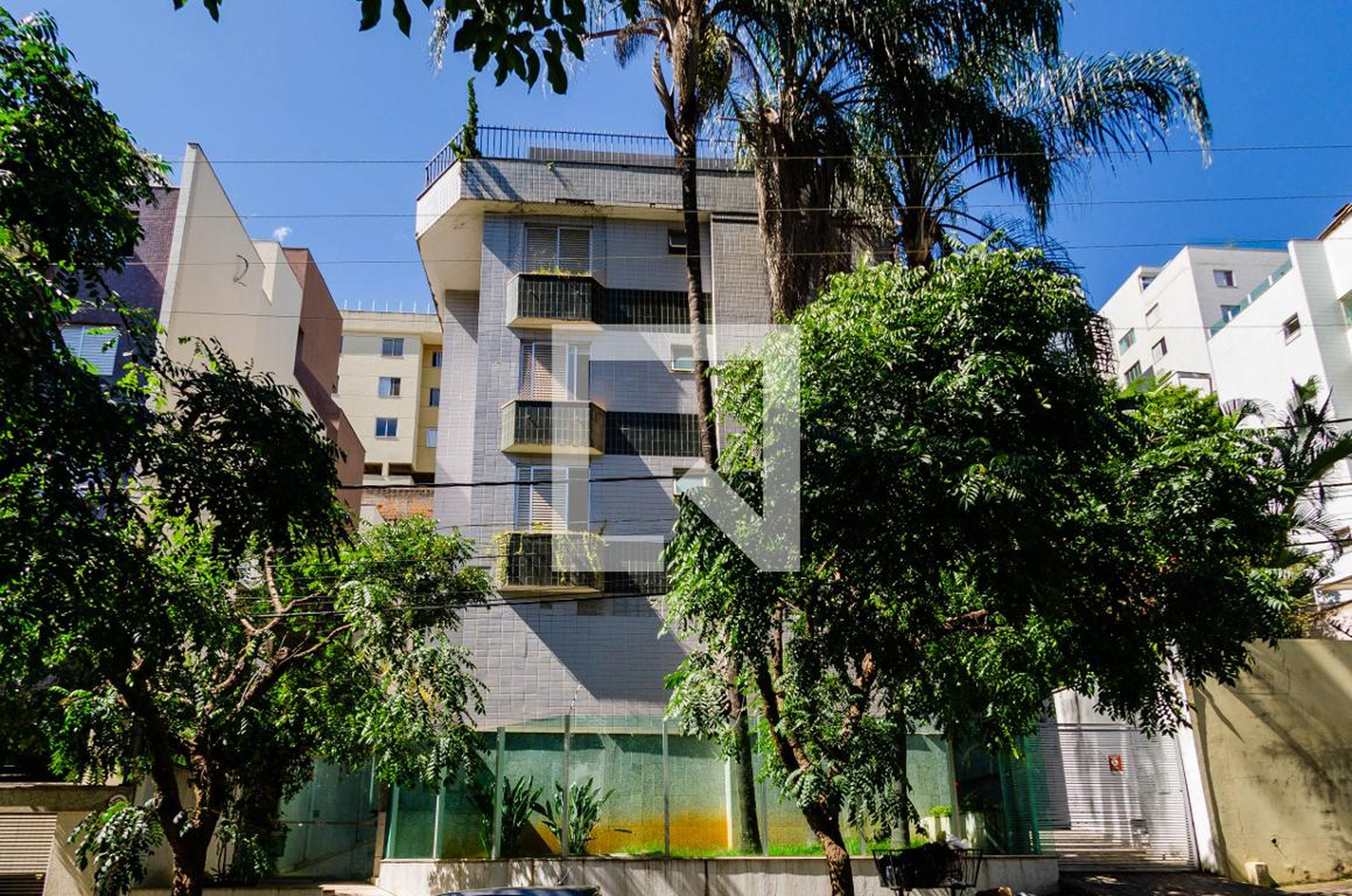 Fachada Condomínio em Rua Francisco Fernandes dos Santos, 216