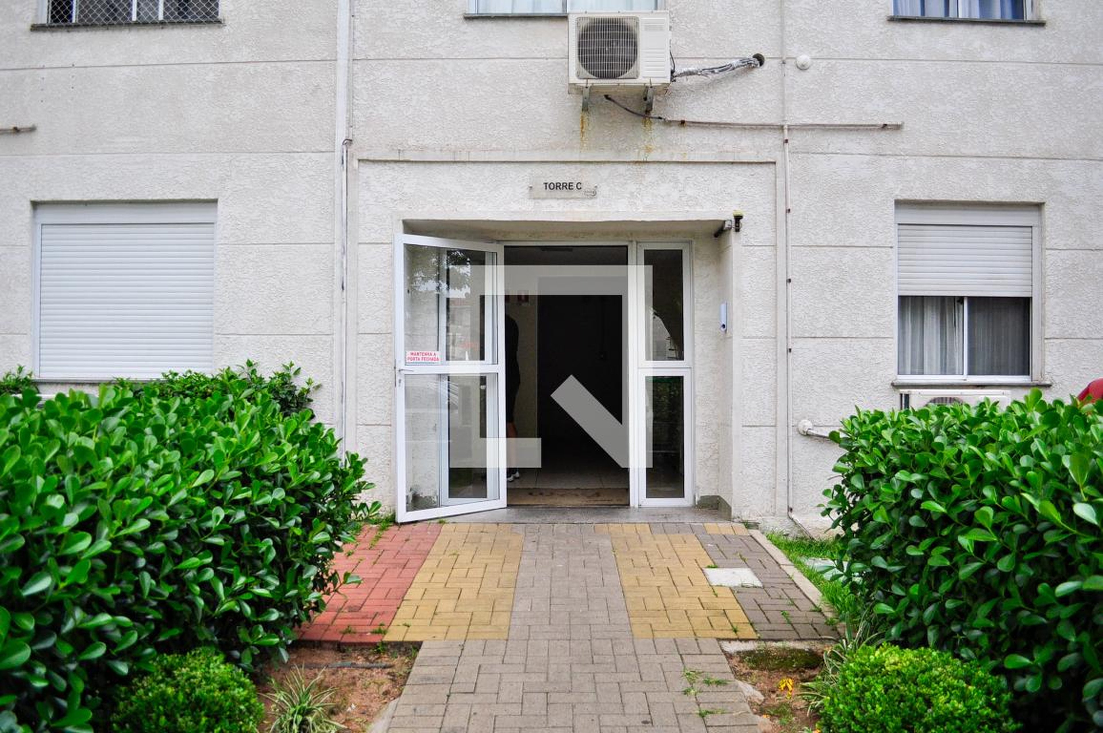 Entrada do prédio - Way