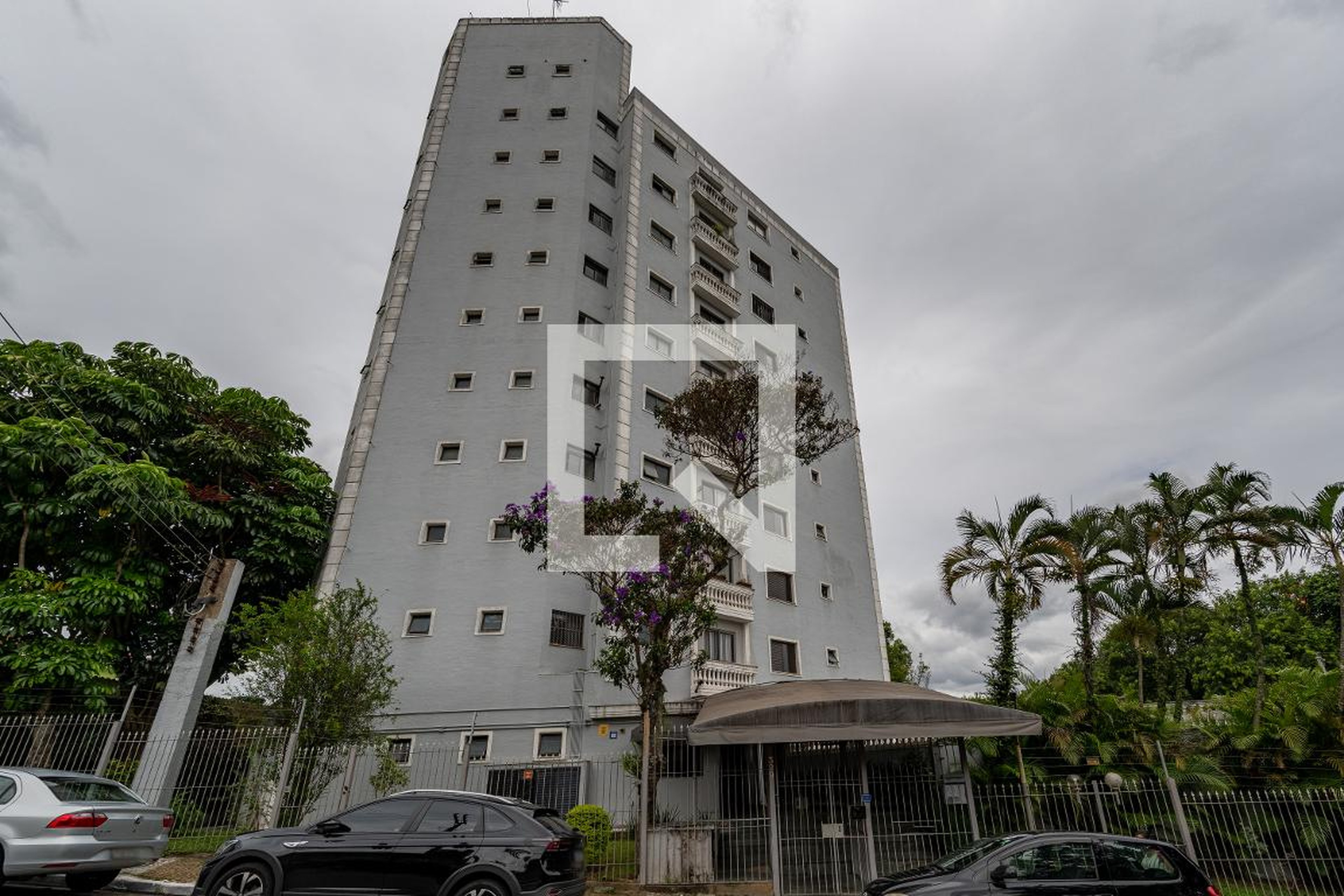 Fachada Condomínio Maison Louvre