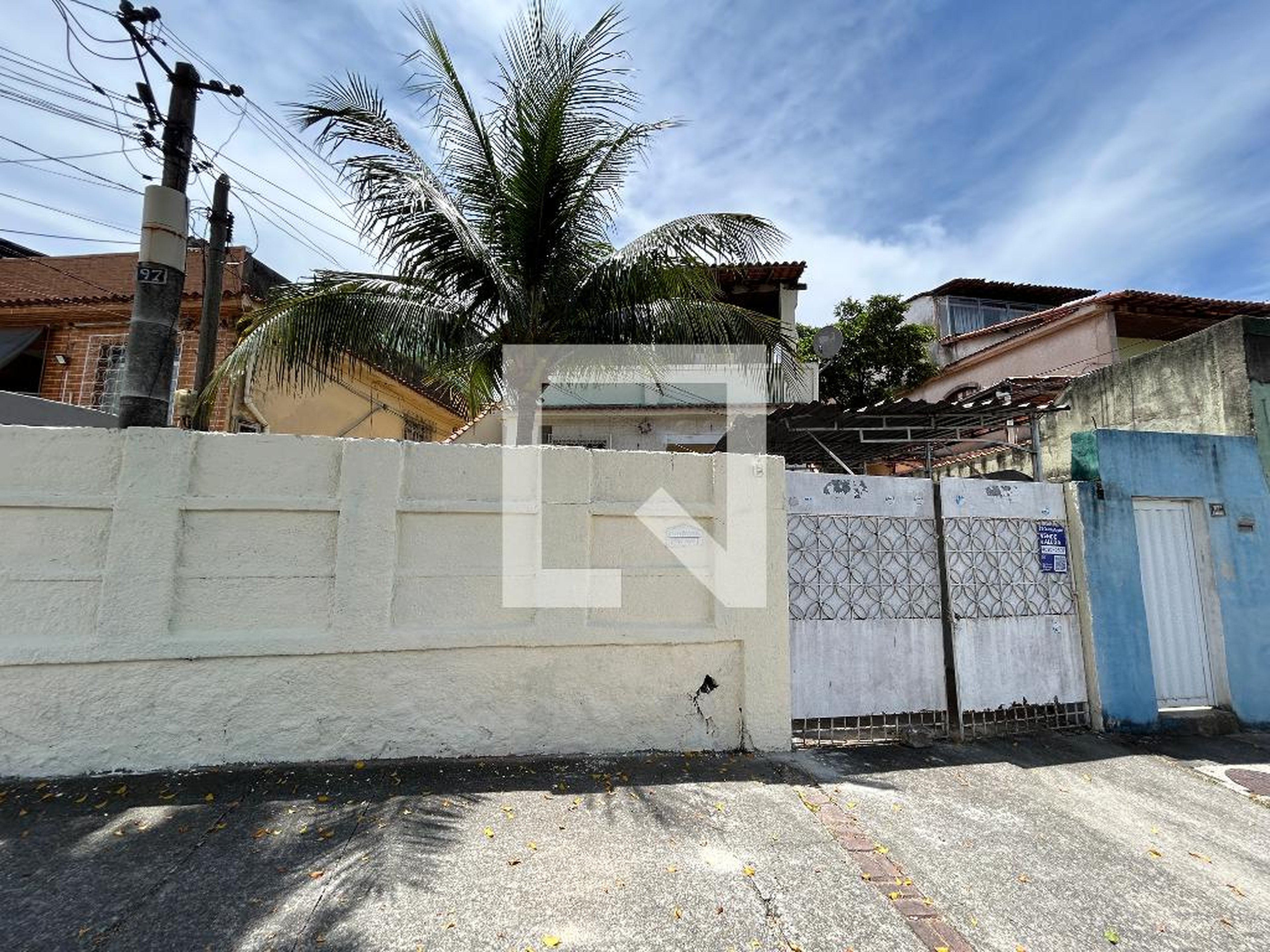 Fachada Condomínio em Rua Pocatu, 97