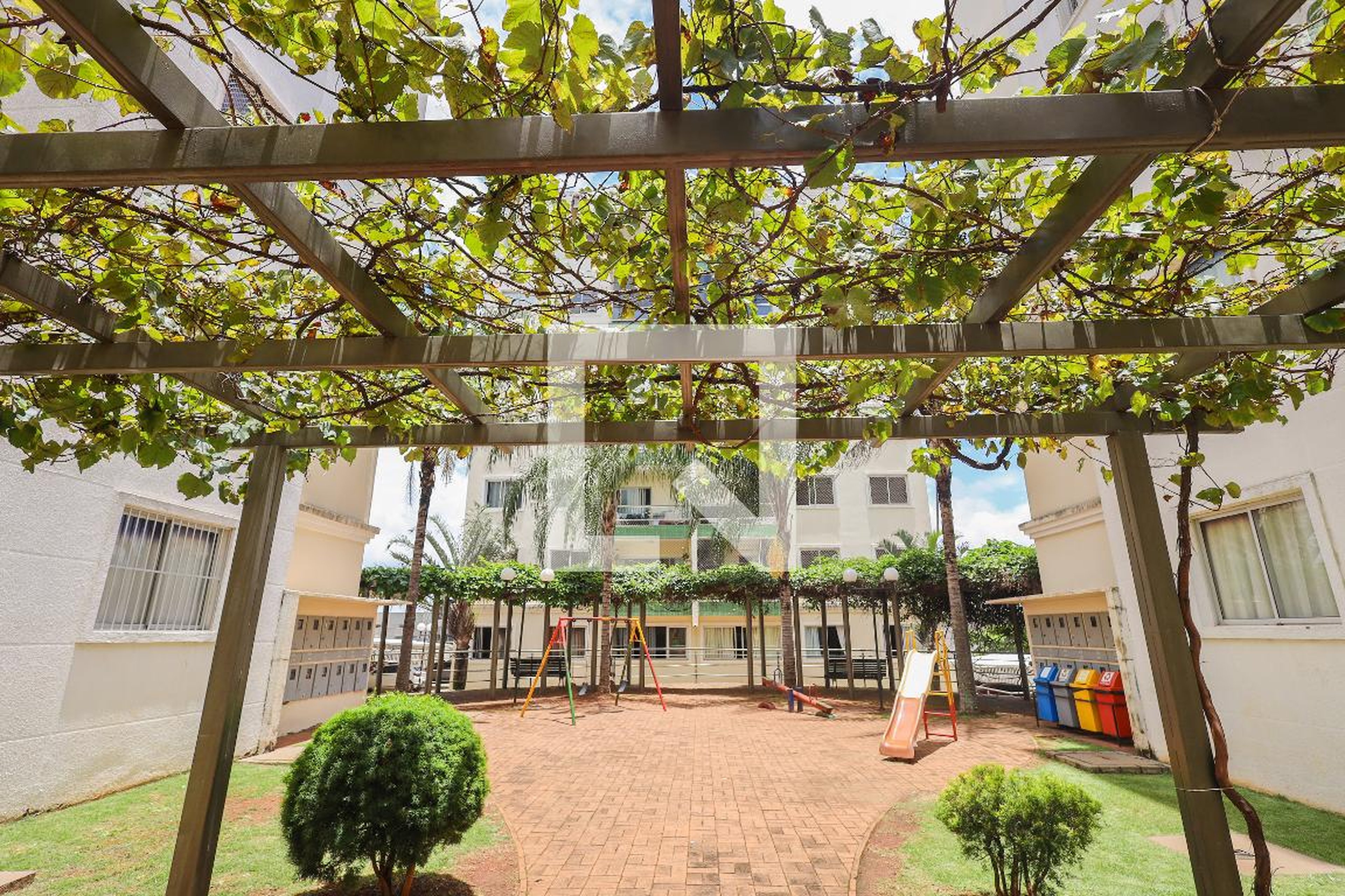 Área comum - Mistral