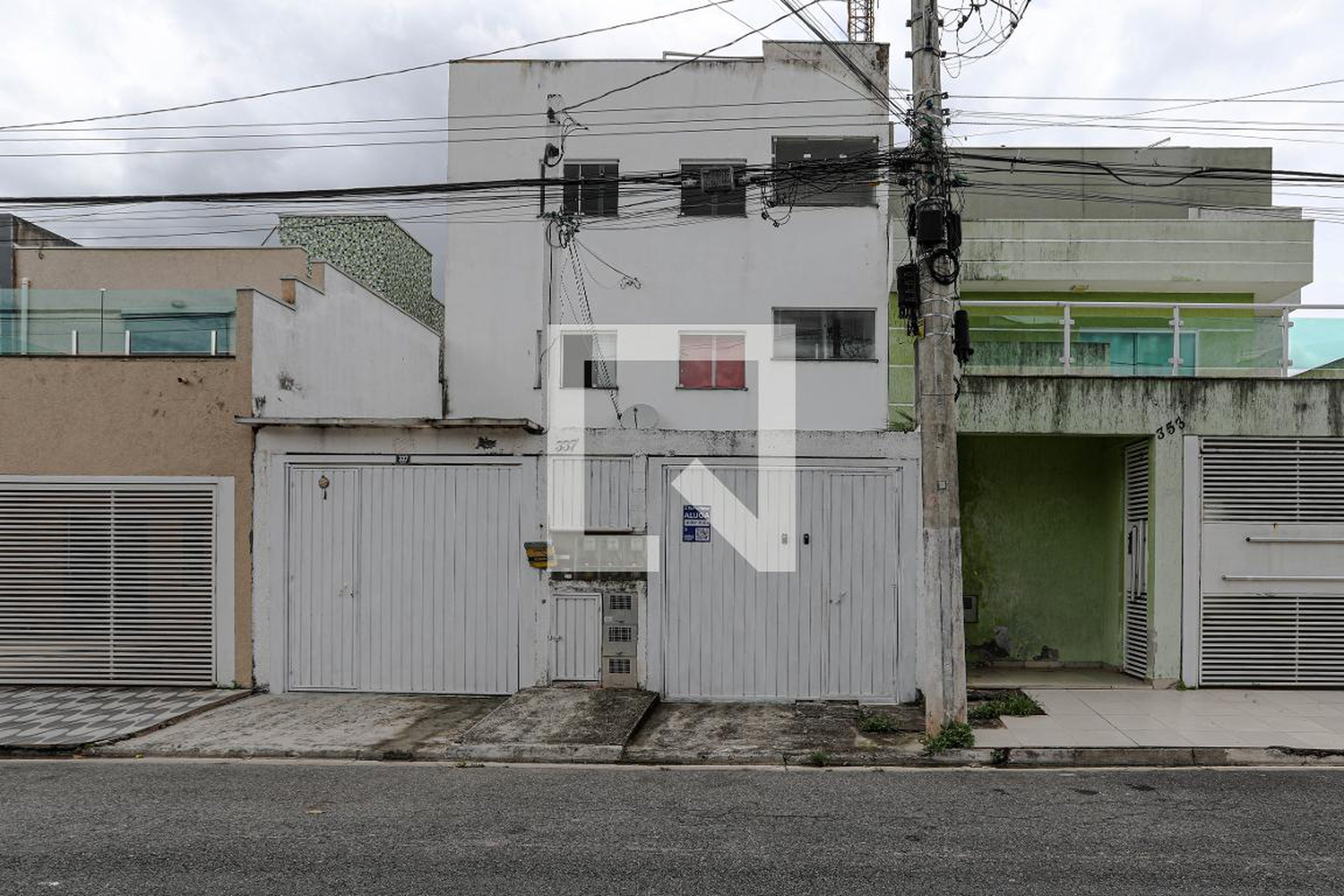 Fachada Condomínio em Rua Odila Rodrigues Martins, 337