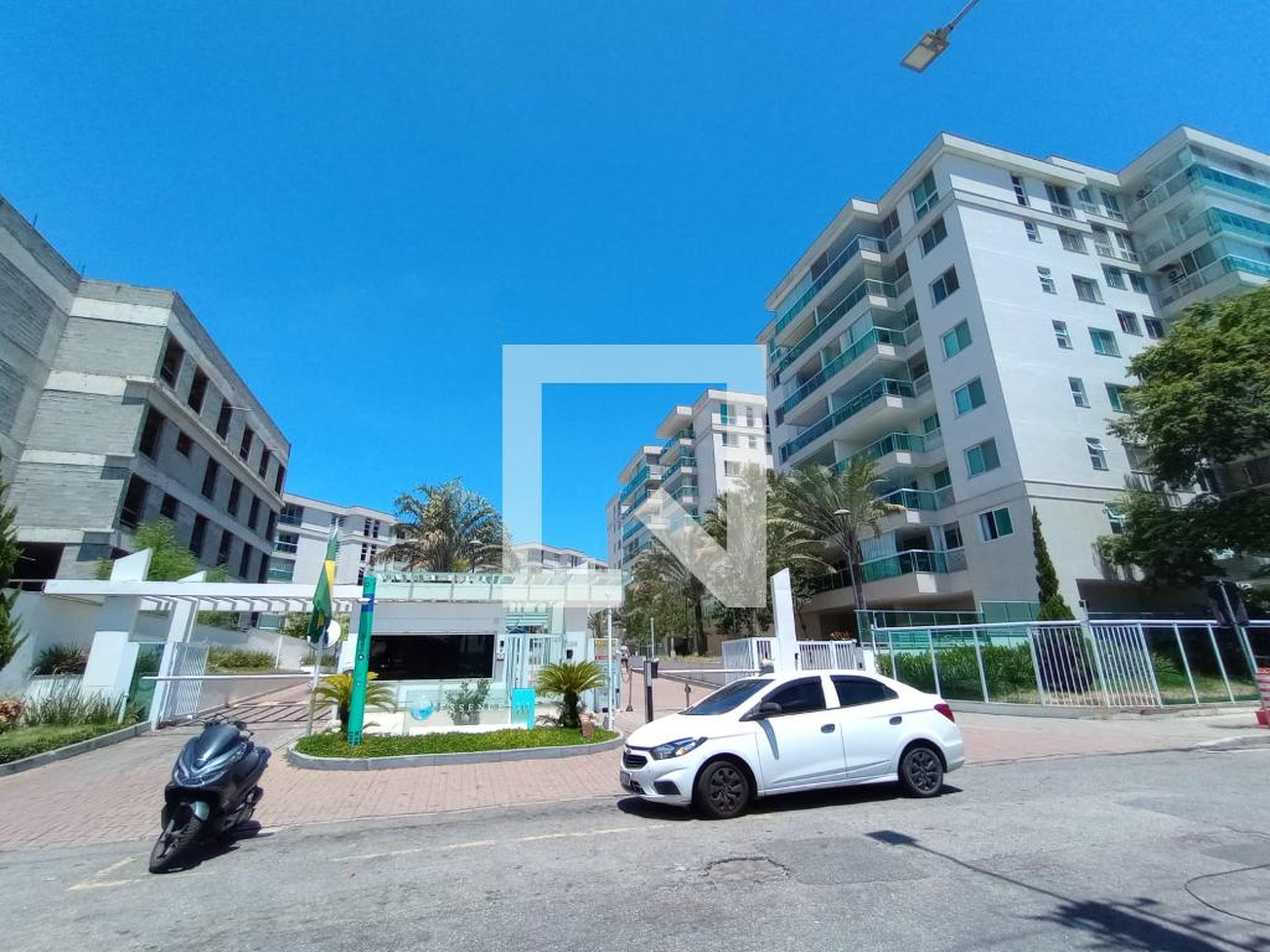 Fachada Condomínio em Rua Franco Zampari, 1111