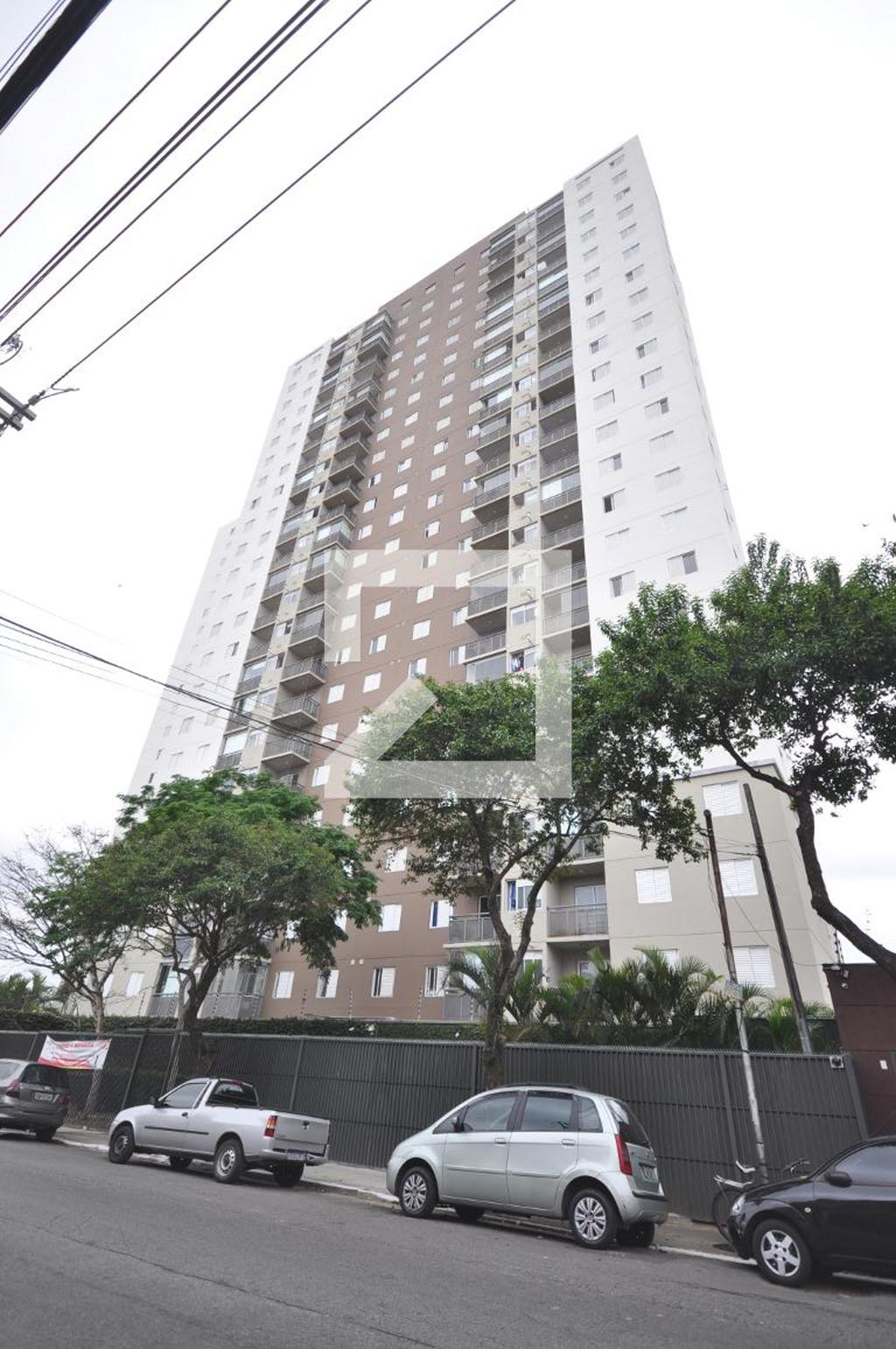 Fachada Condomínio em Rua Itamonte, 181