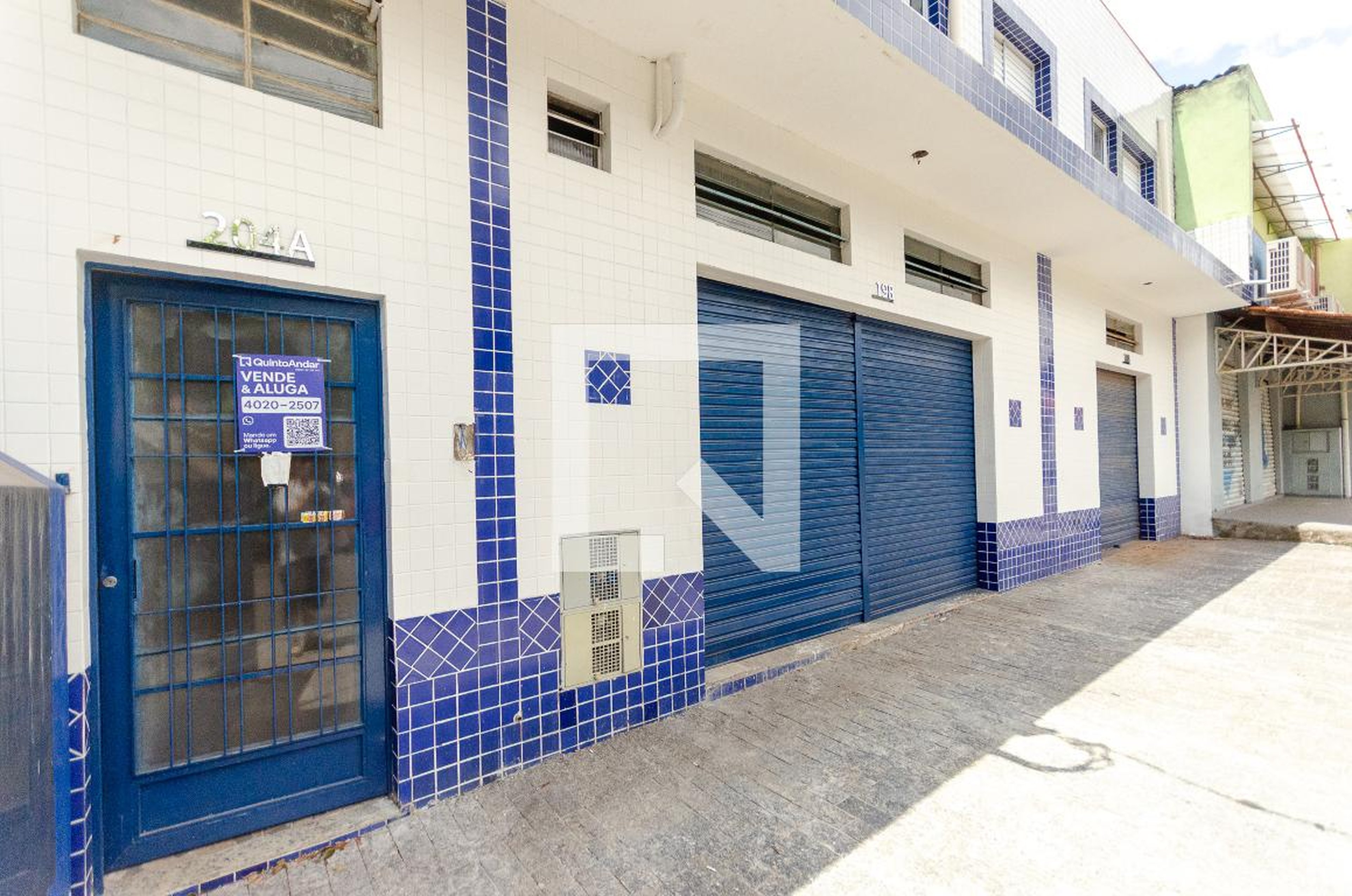 Fachada Condomínio em Rua Francisco de Almeida Leite, 204