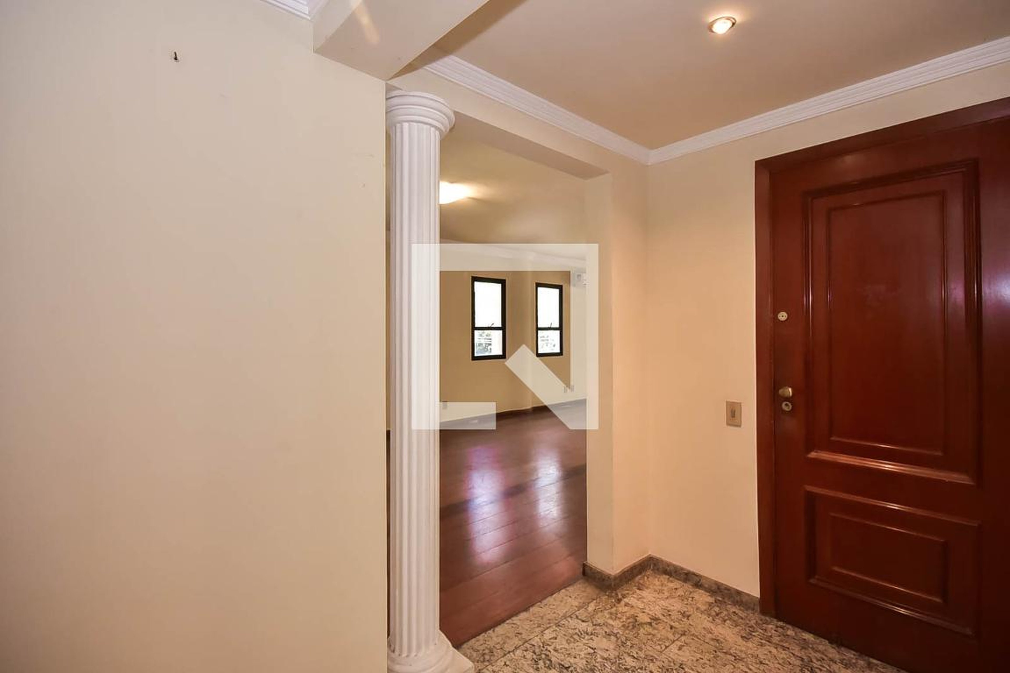 Hall de Entrada - Flanboyant