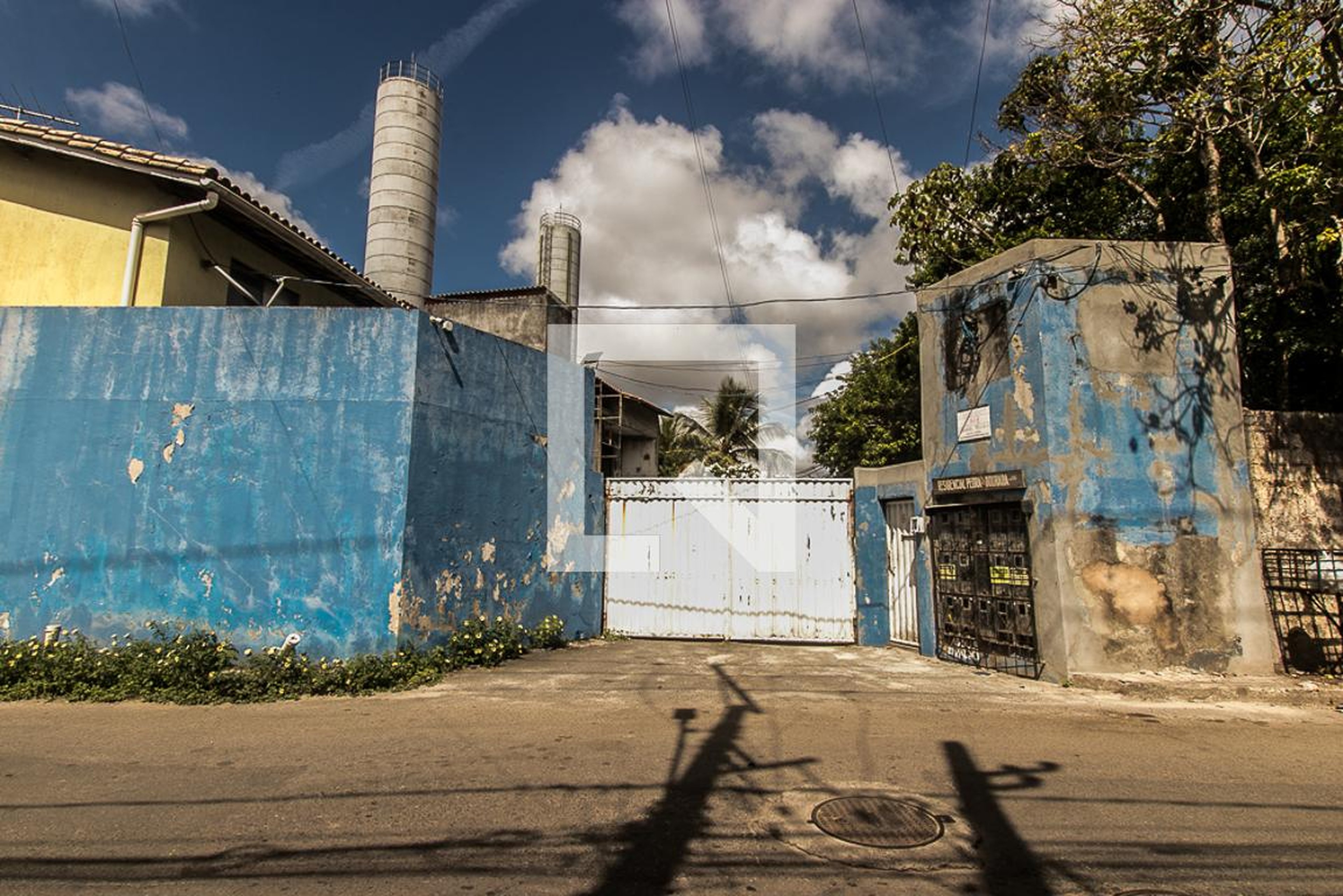 Fachada Condomínio em Travessa Acalanto, 6