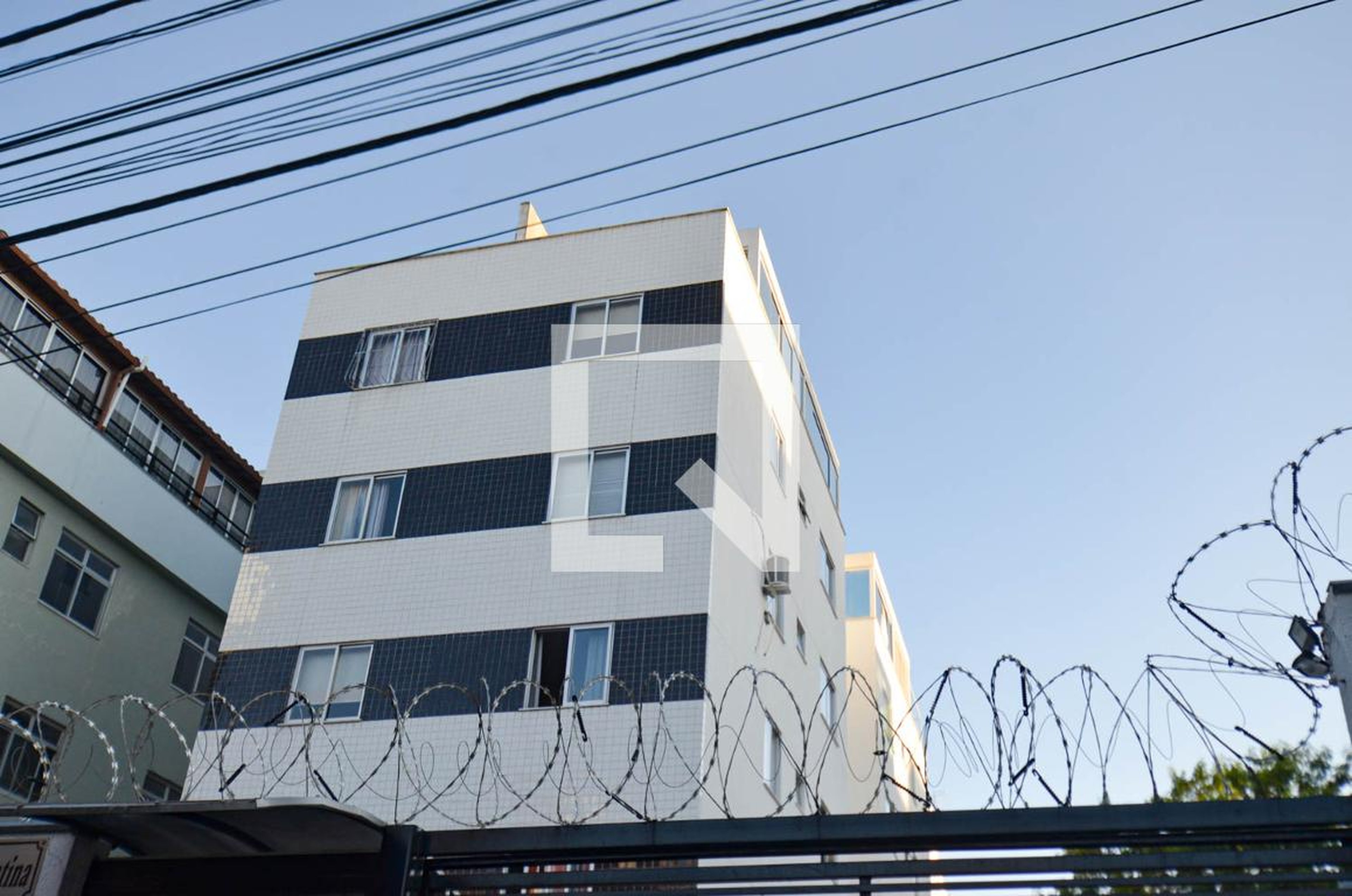 Fachada Condomínio em Rua Vicentina de Souza, 520