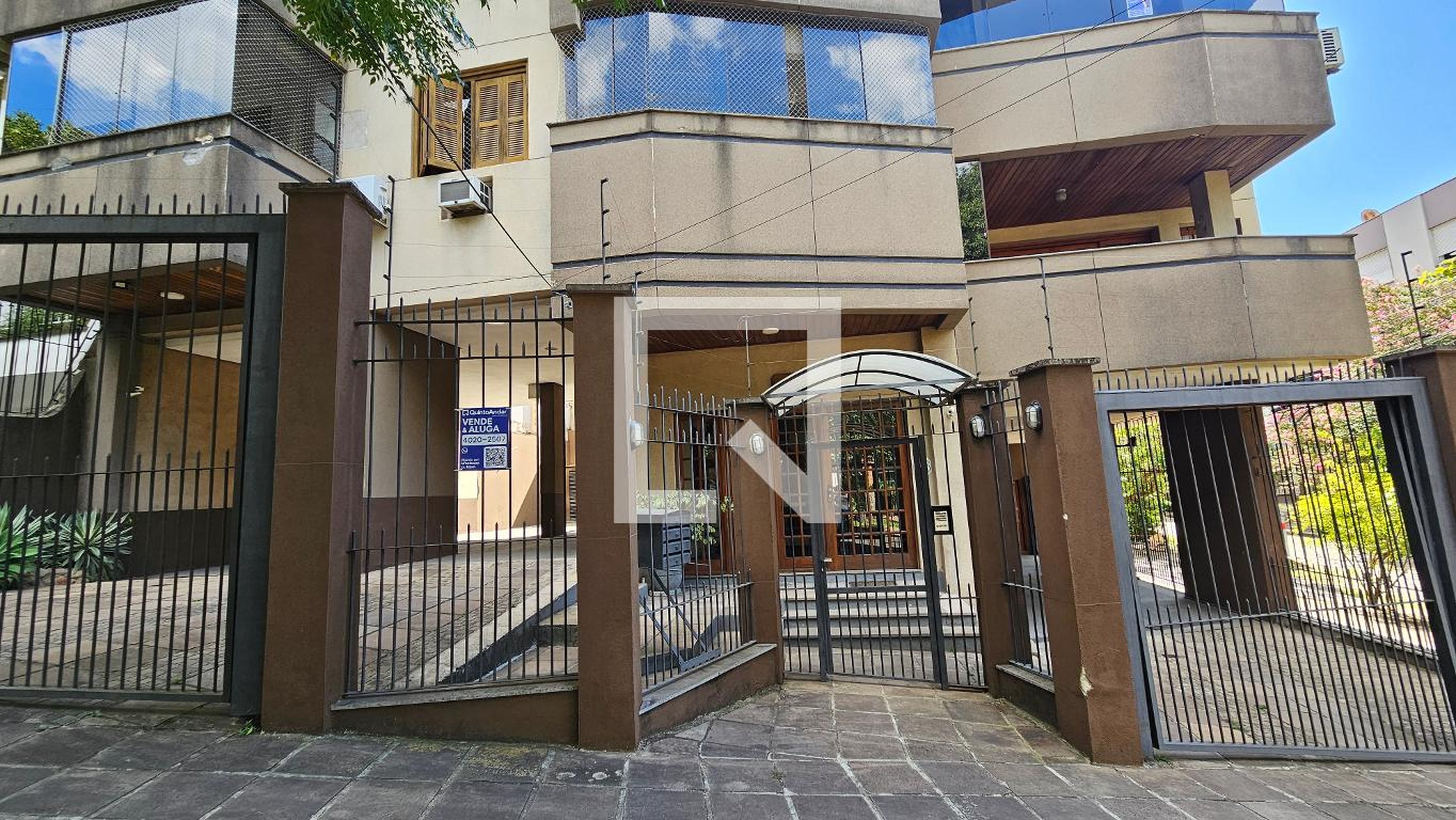 Fachada Condomínio em Rua Marcelo Gama, 629