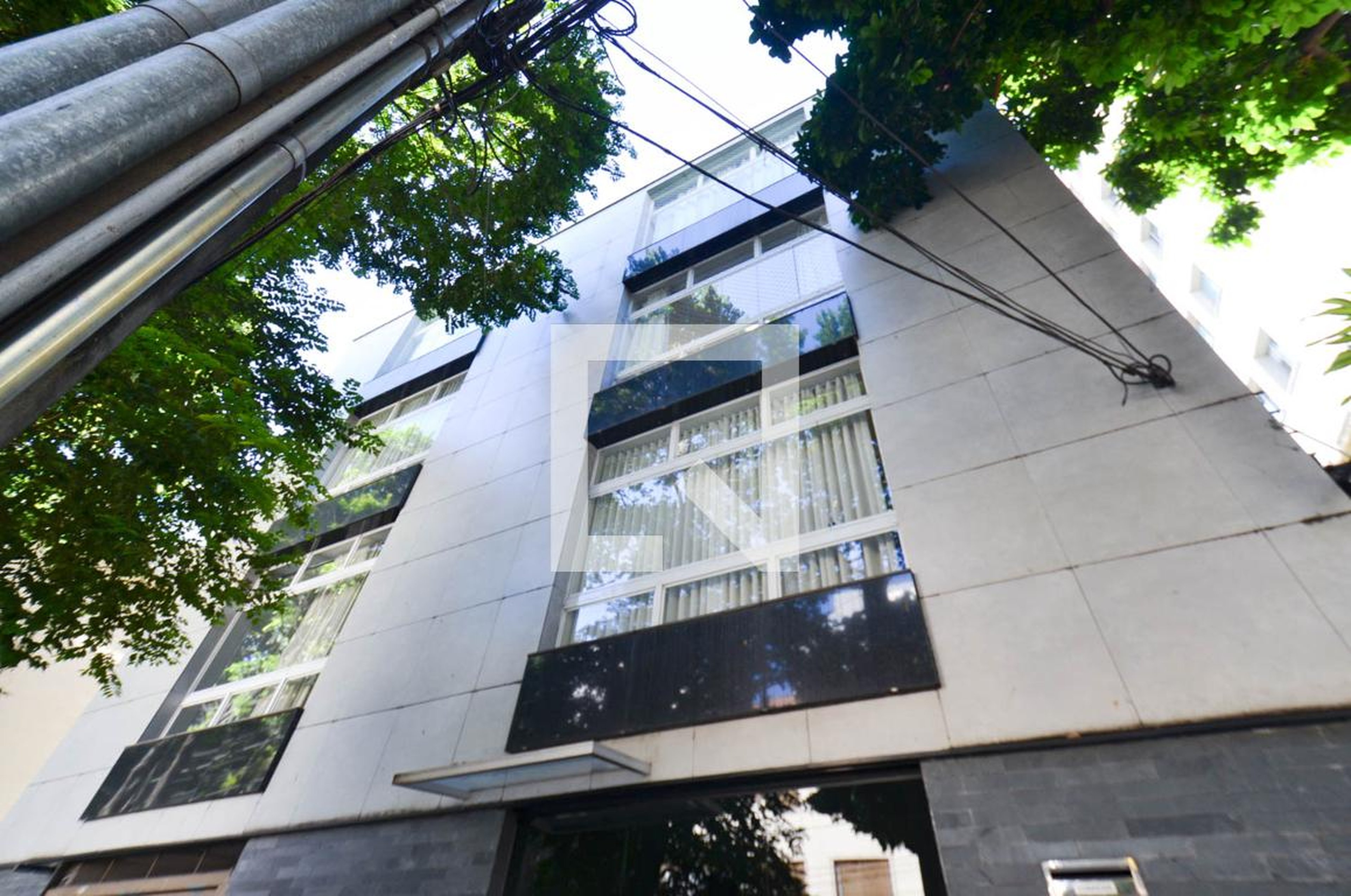 Fachada Condomínio em Rua Araguari, 1383