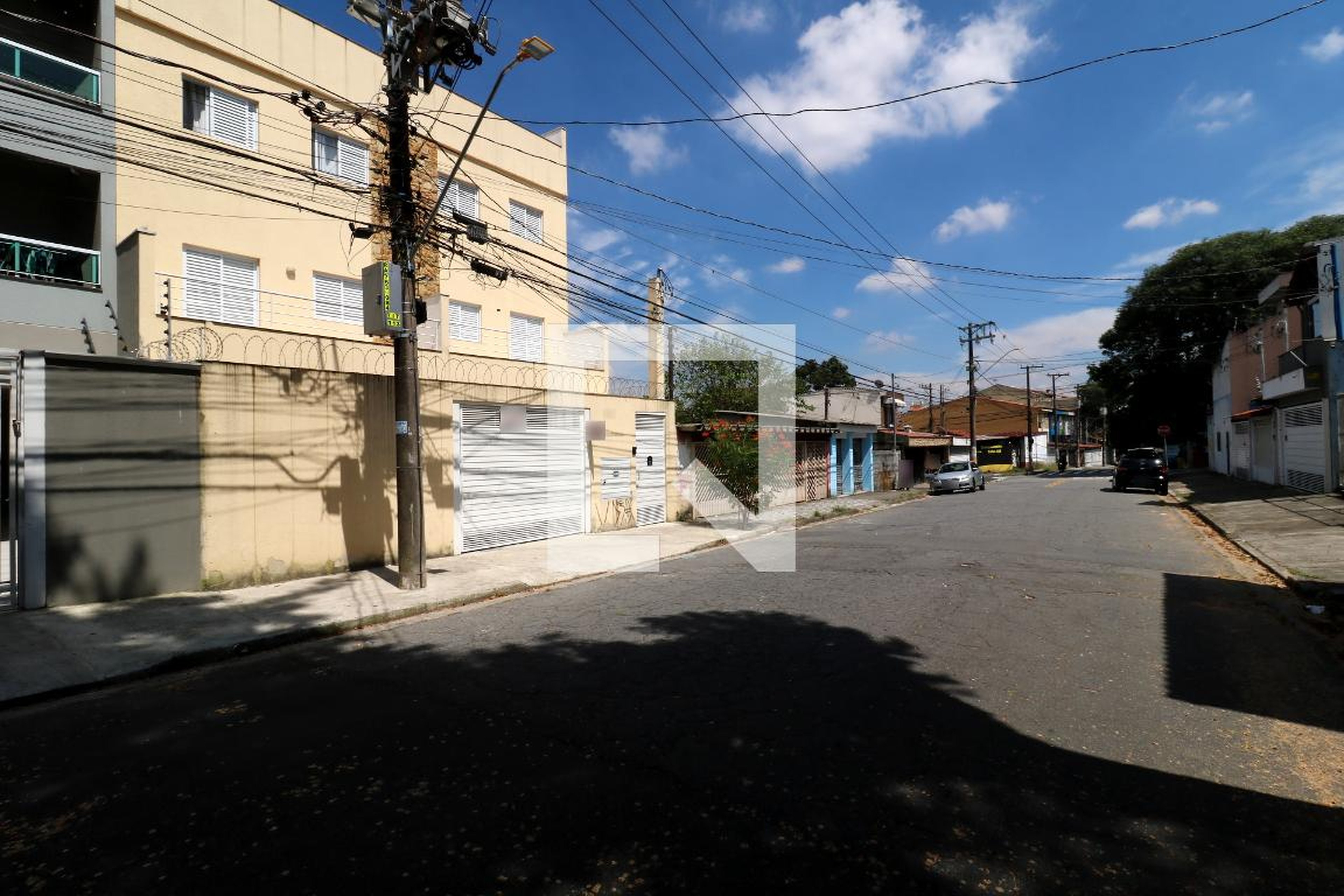 Fachada Condomínio em Rua Ingá, 512