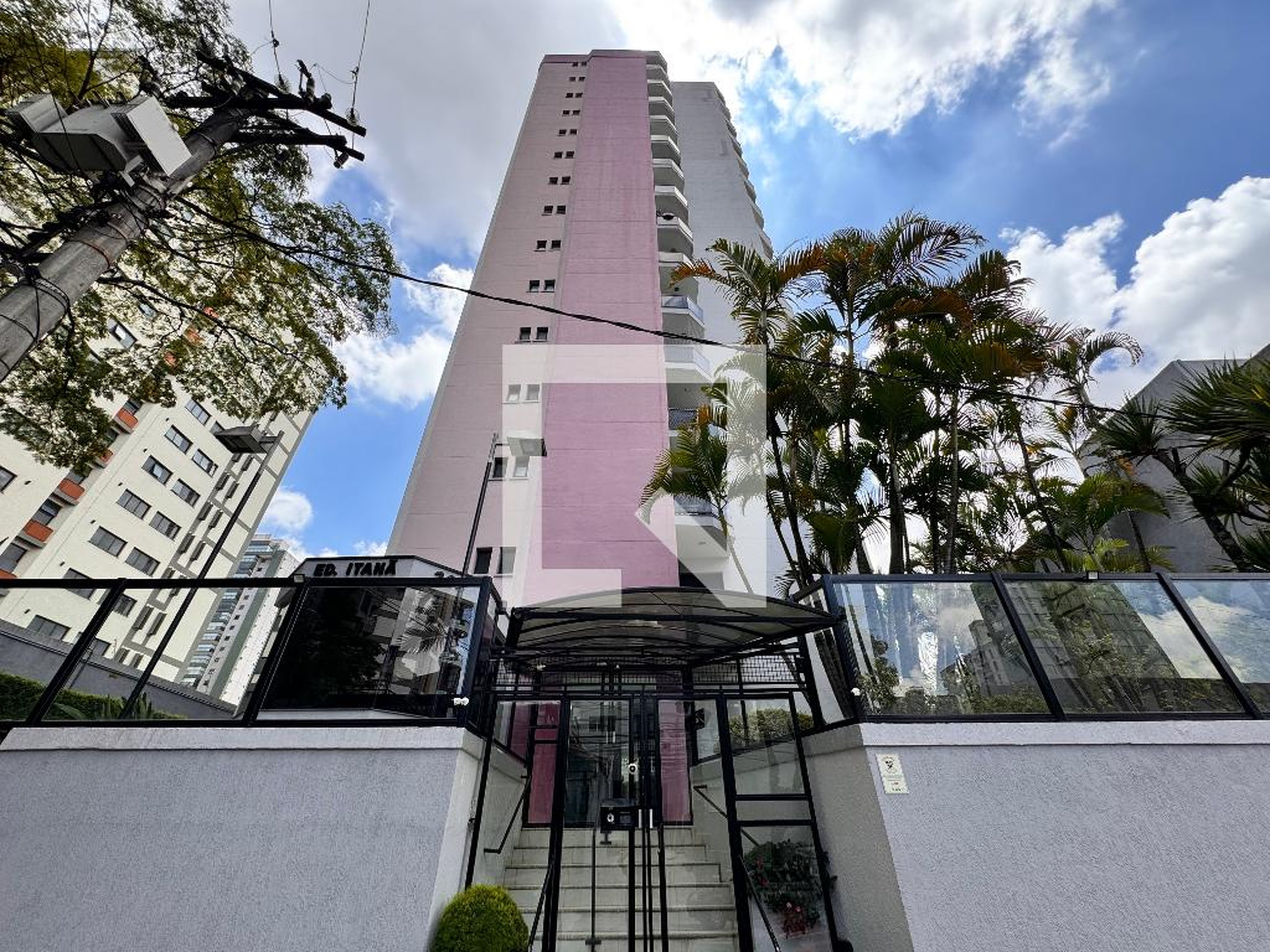 Fachada Edifício Itana