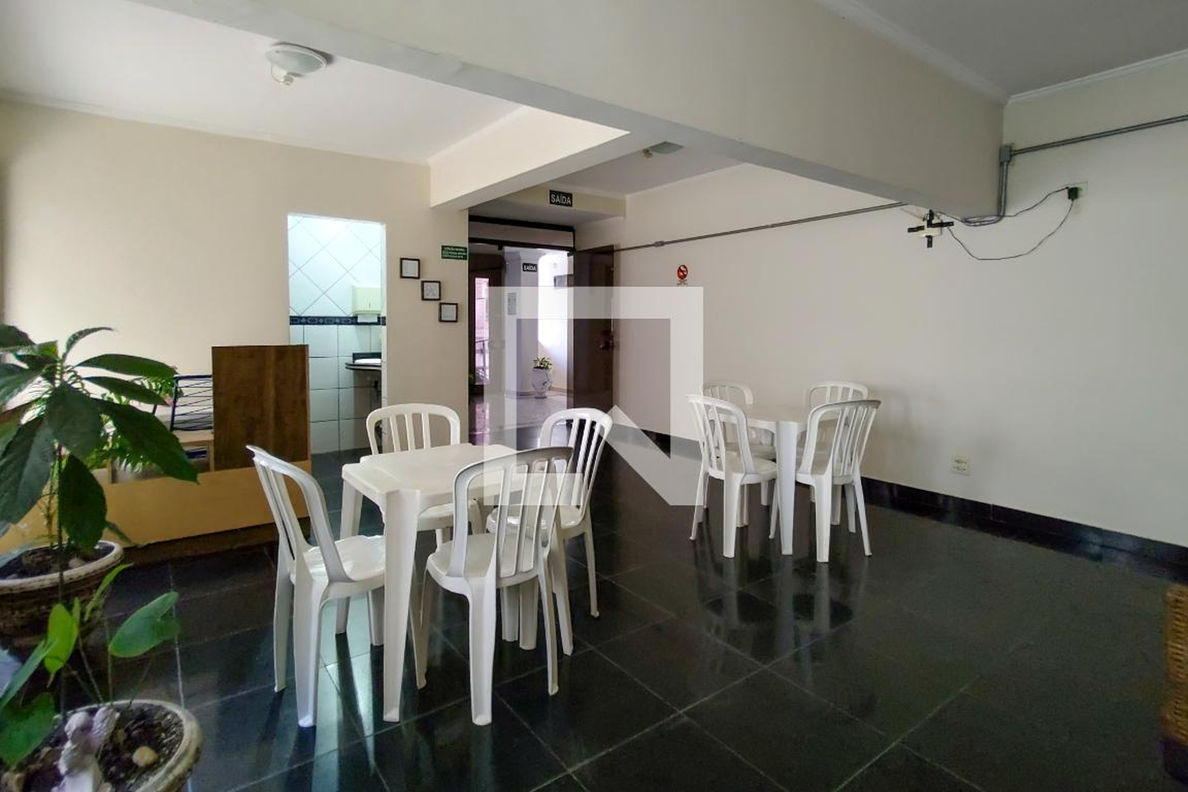 Hall social - Versailles