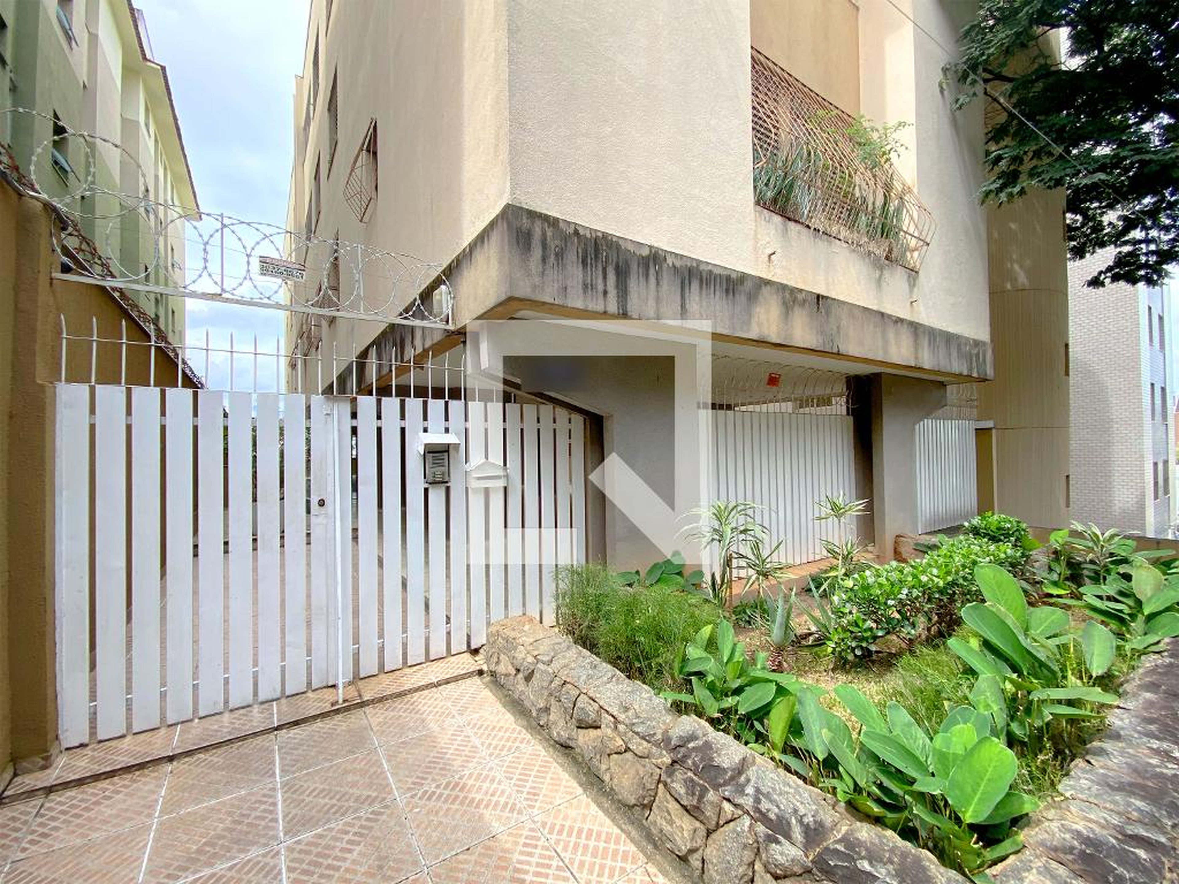 Fachada Condomínio em Rua Matipó, 360