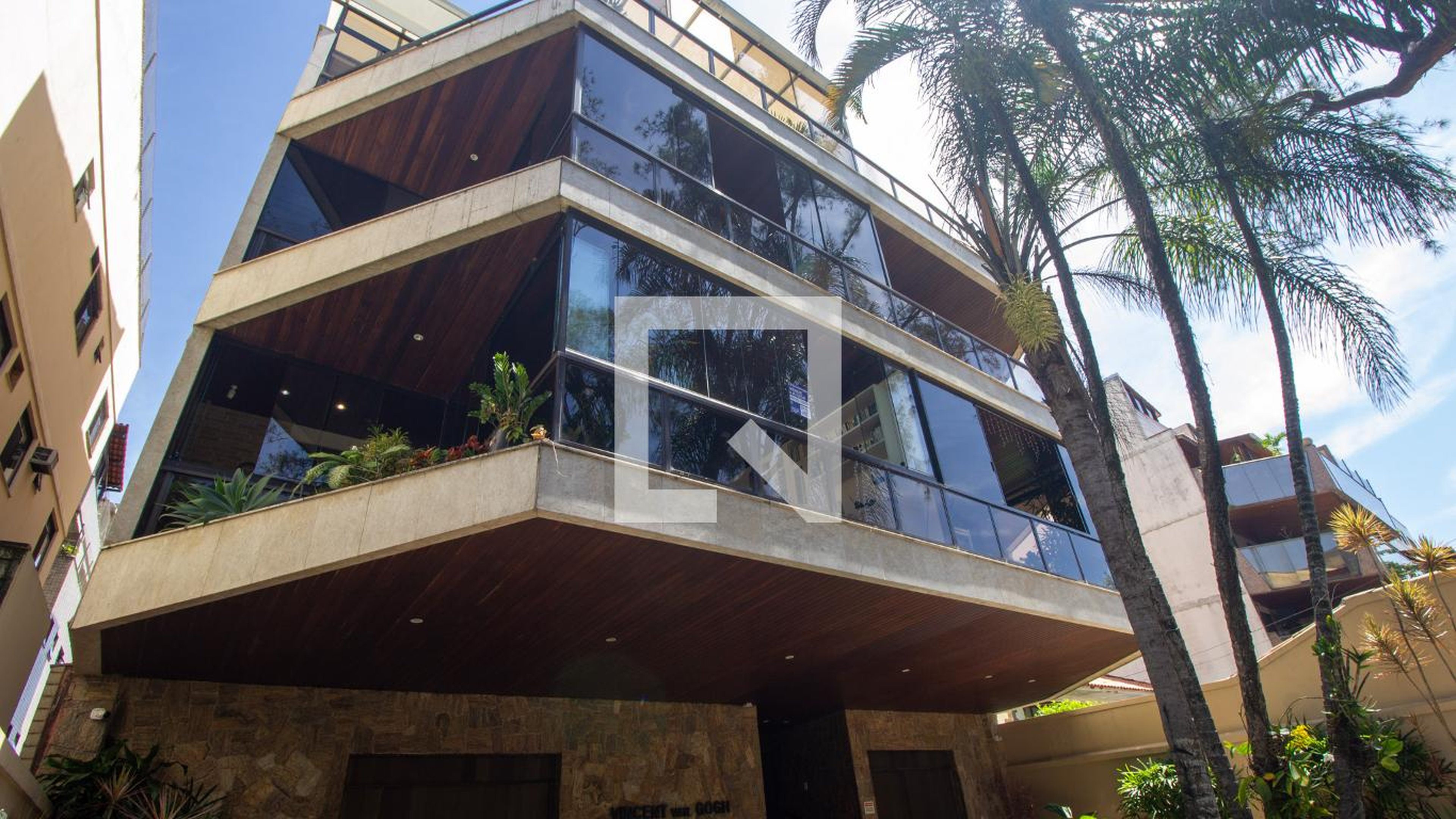 Fachada do Prédio Prédio de 3 Andares