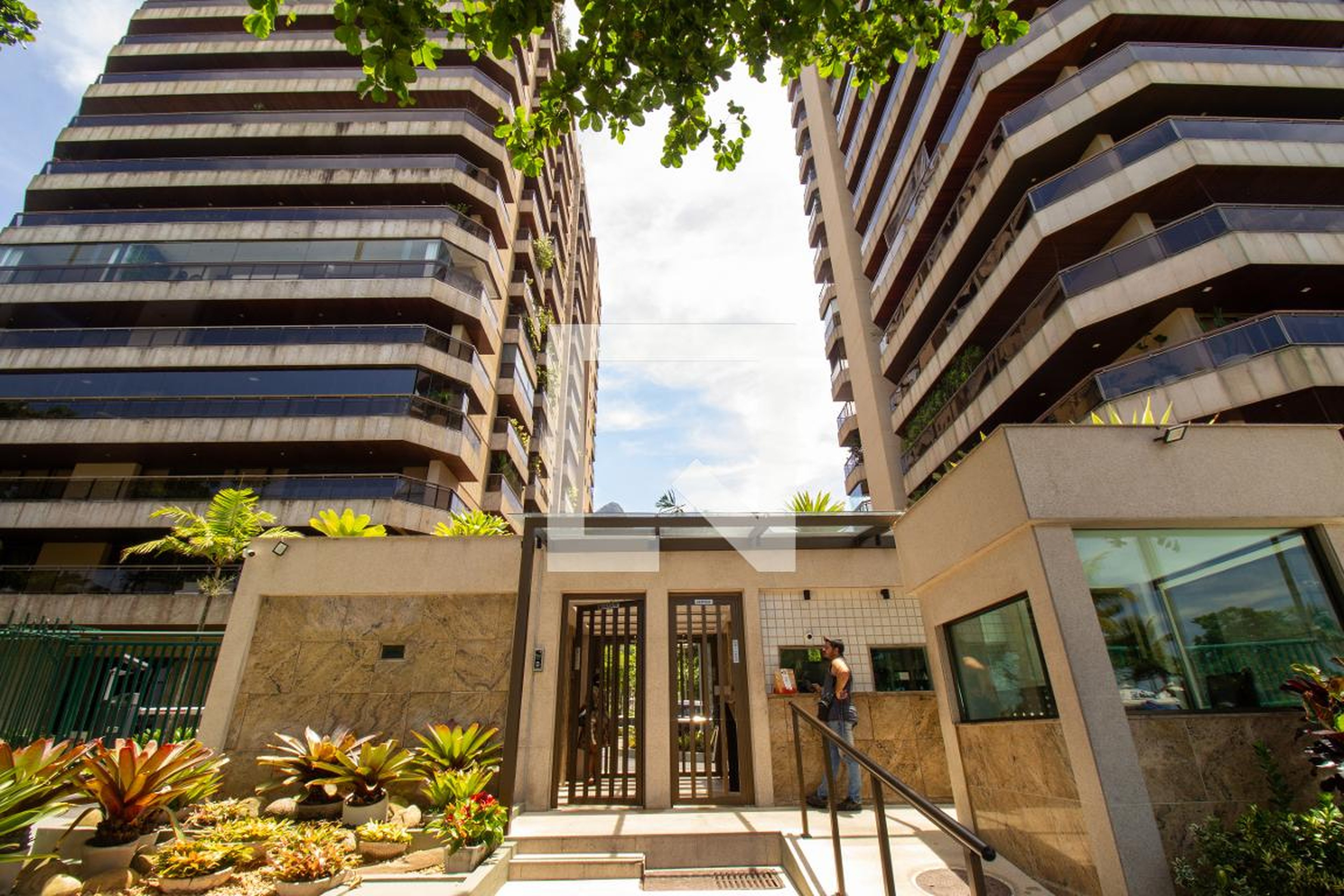 Fachada Condomínio Praia Guinle