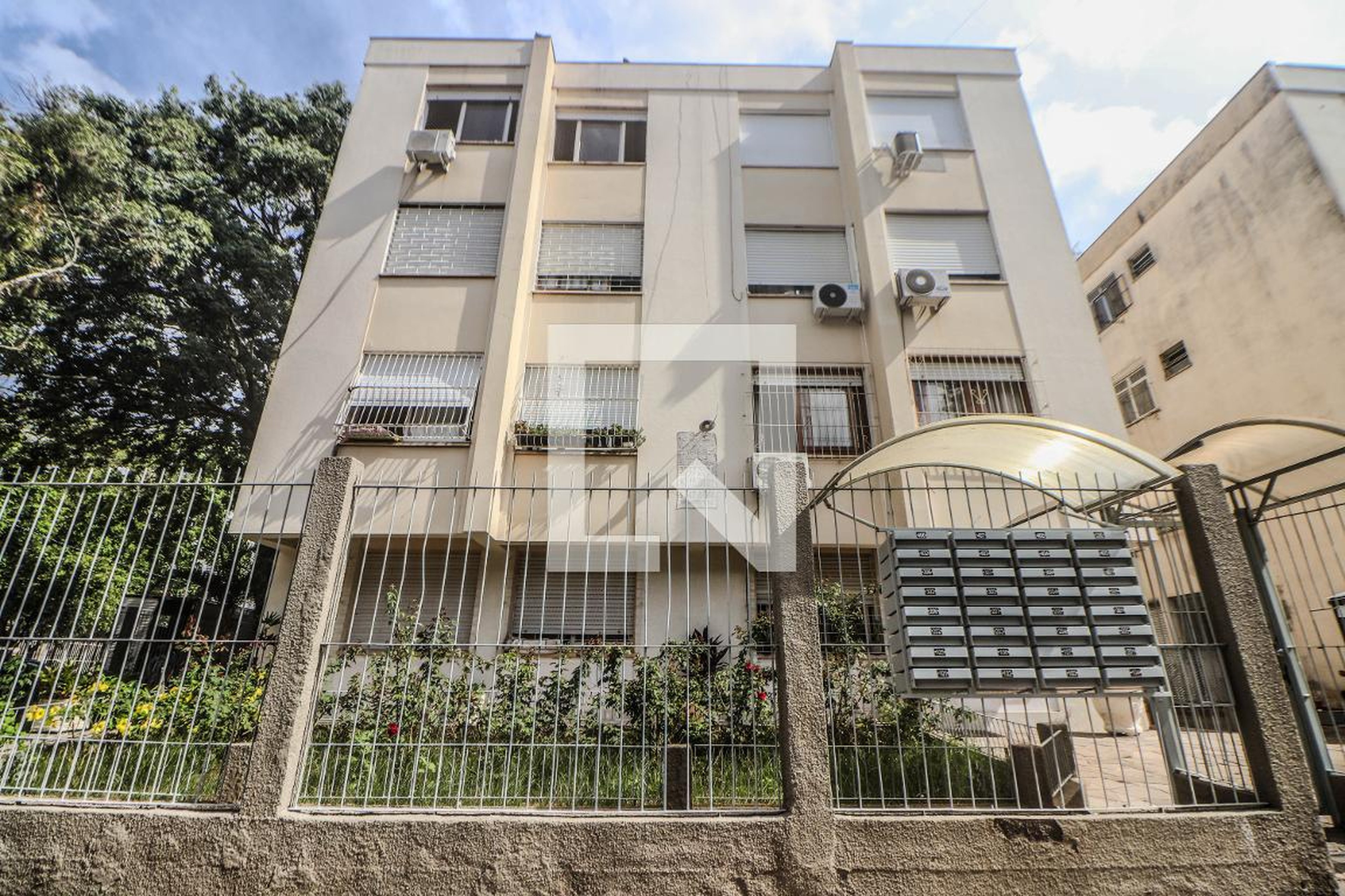 Fachada Condomínio em Rua Golda Meir, 260