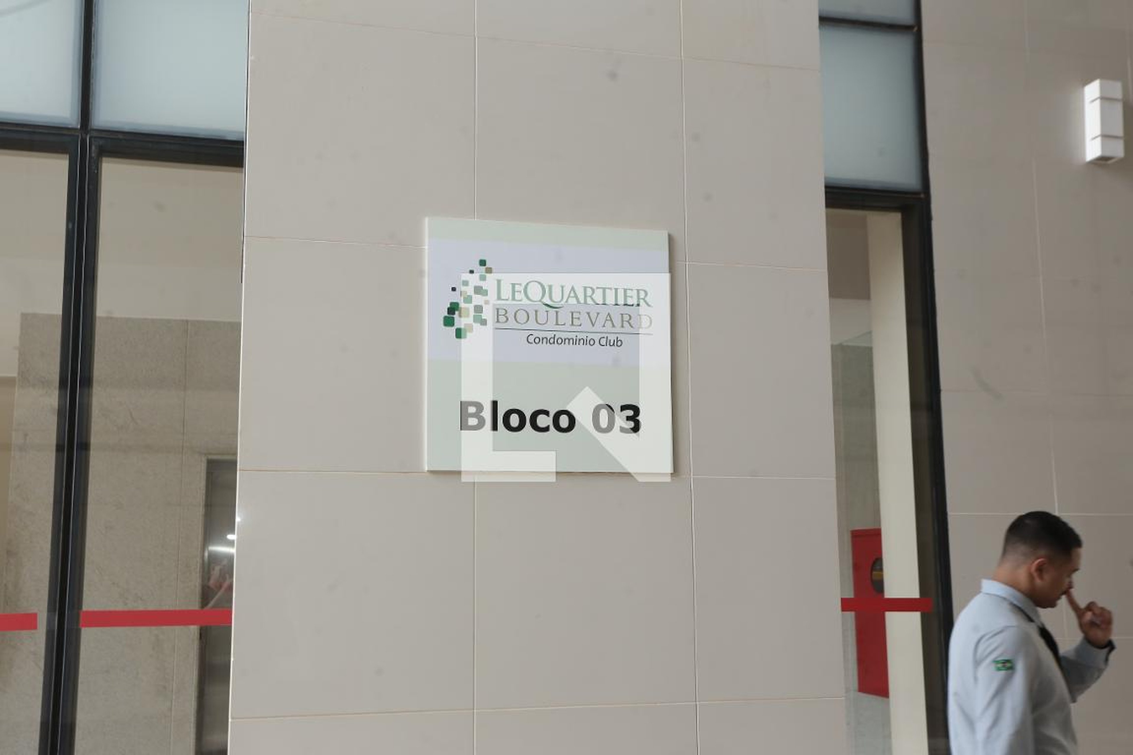 Fachada Condomínio em SETOR B NORTE CNB 6 LT 10, s/n