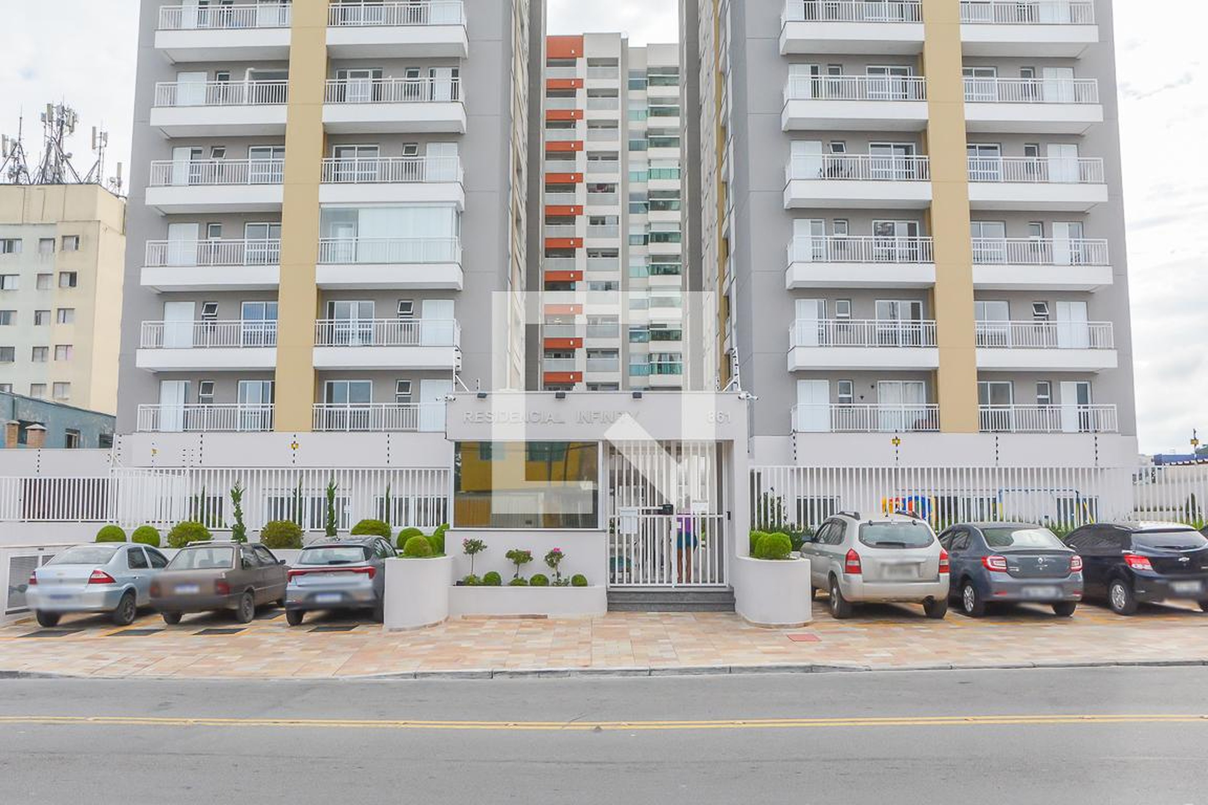 Fachada do Condomínio Condomínio Infinity Baeta Neves