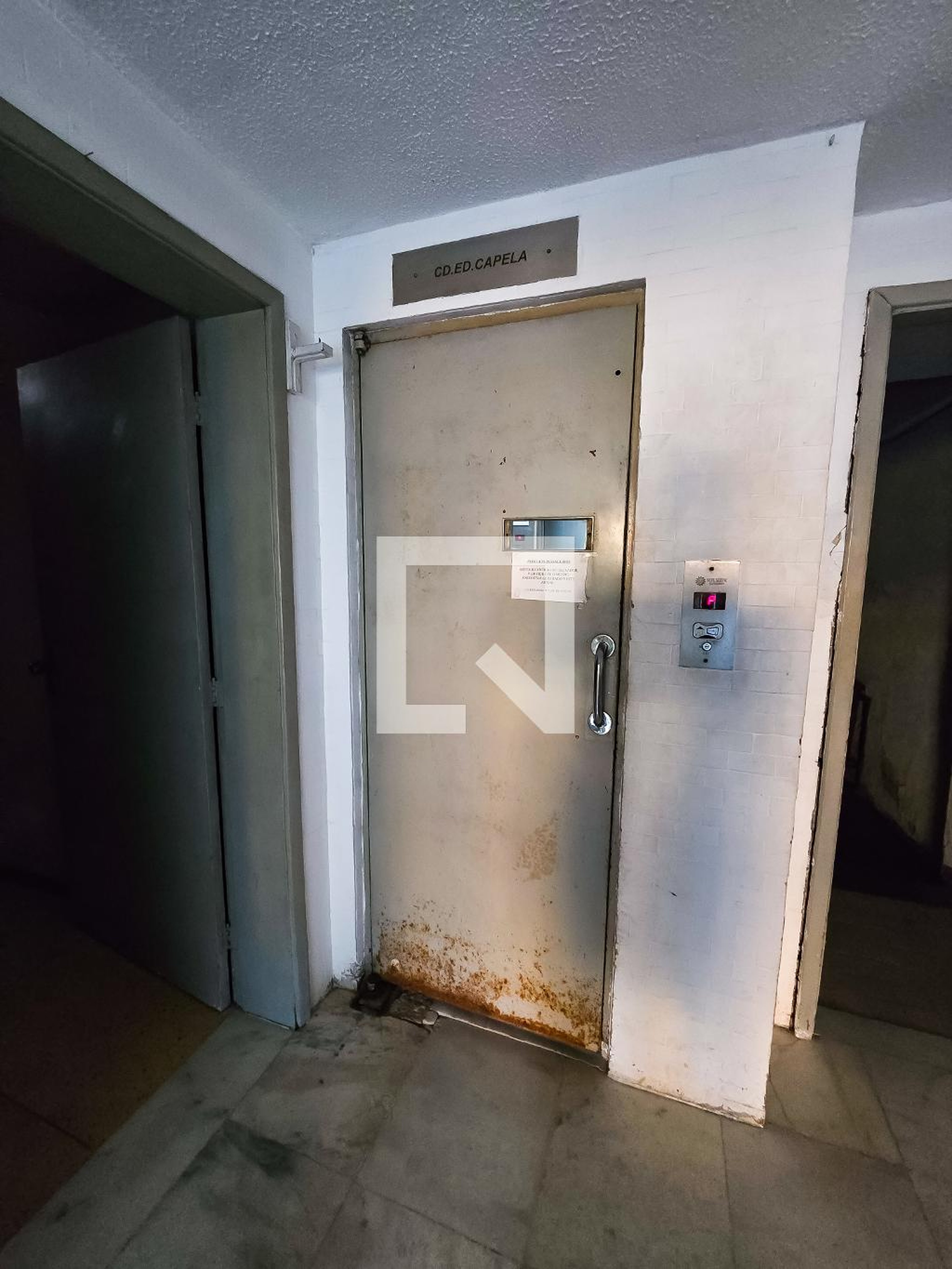 Hall de entrada - Edifício Capela