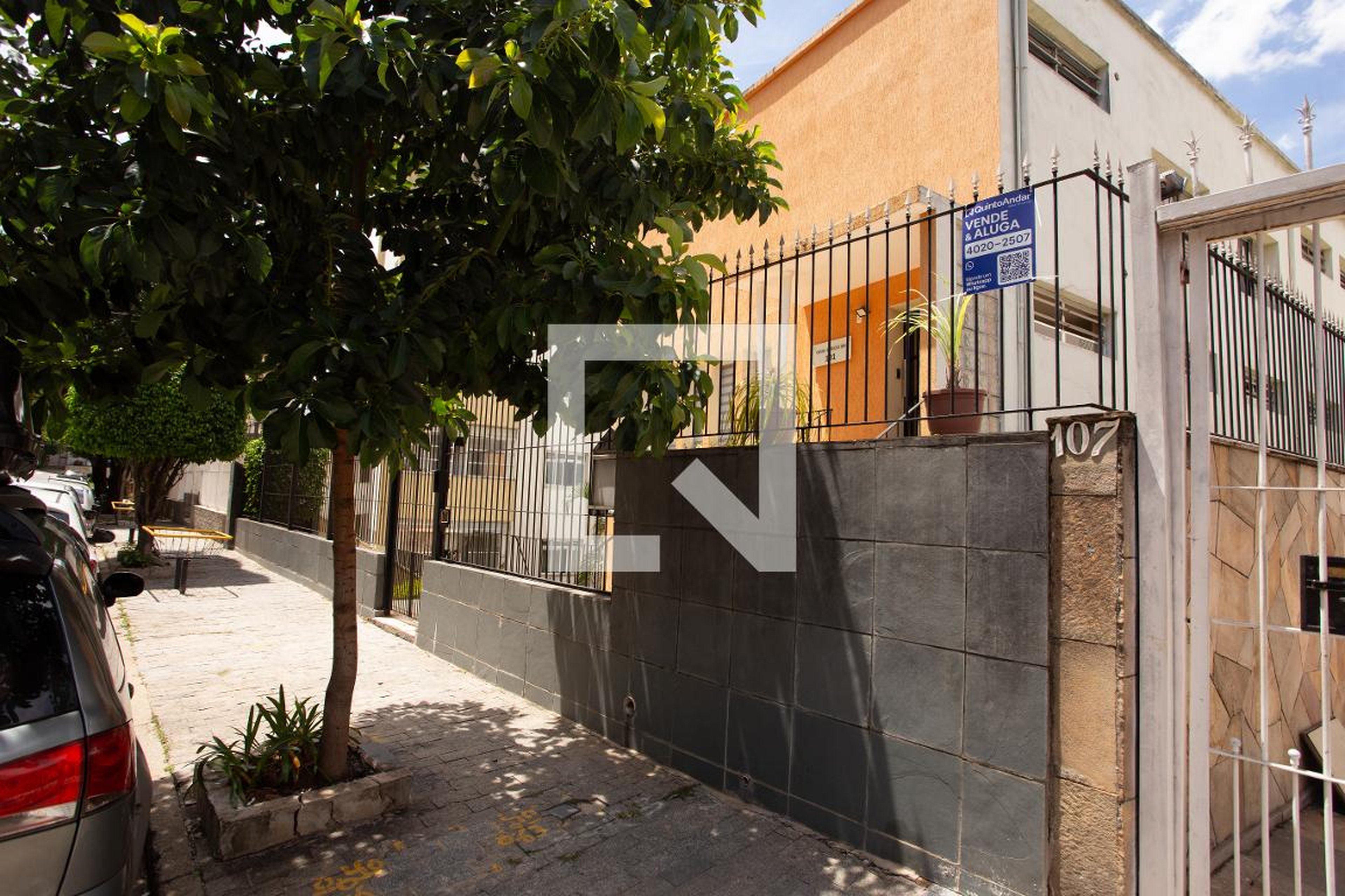 FACHADA Edifício Yru