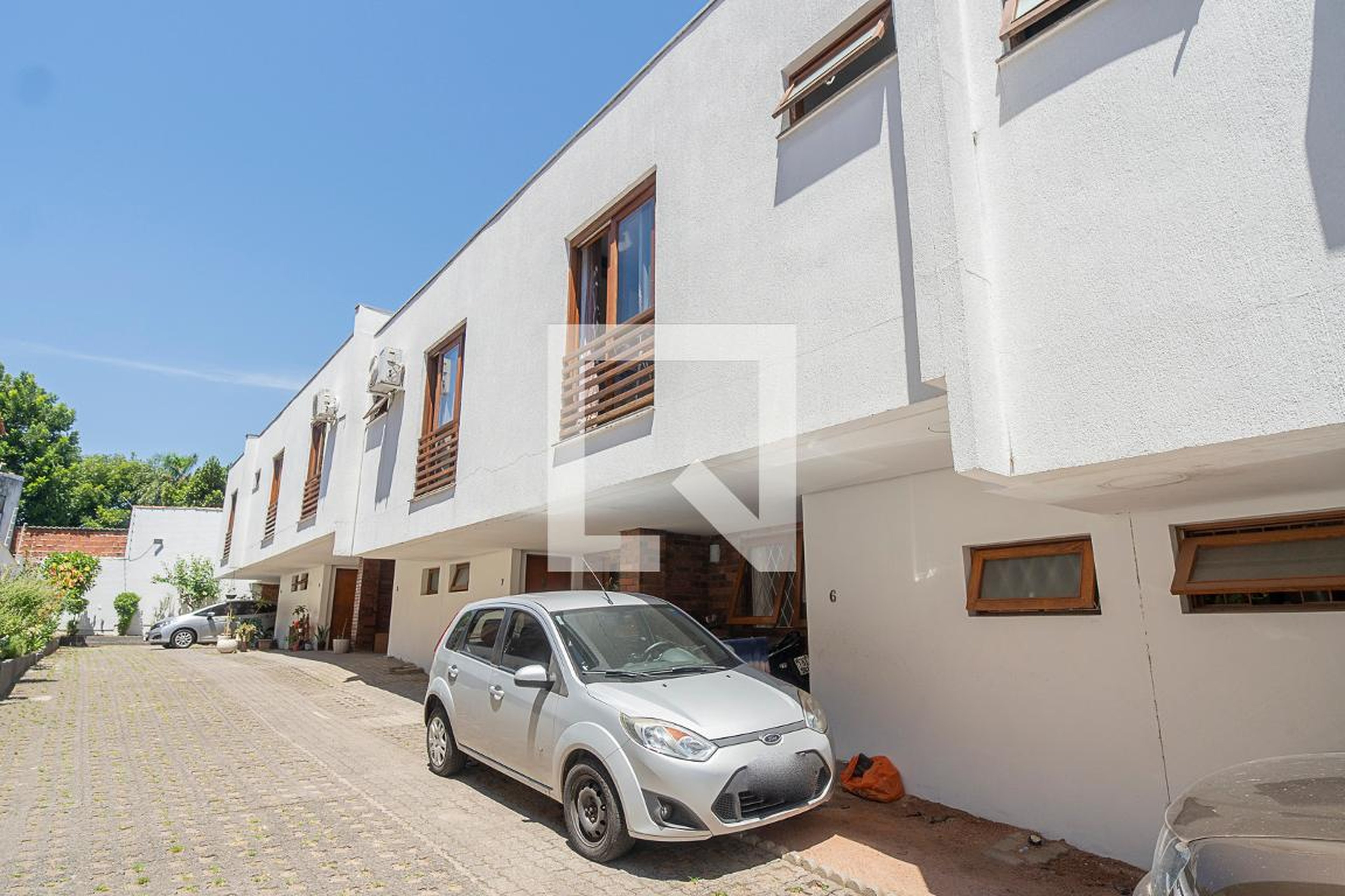 Fachada Condomínio em Rua Francisco Bortoluzzi, 147
