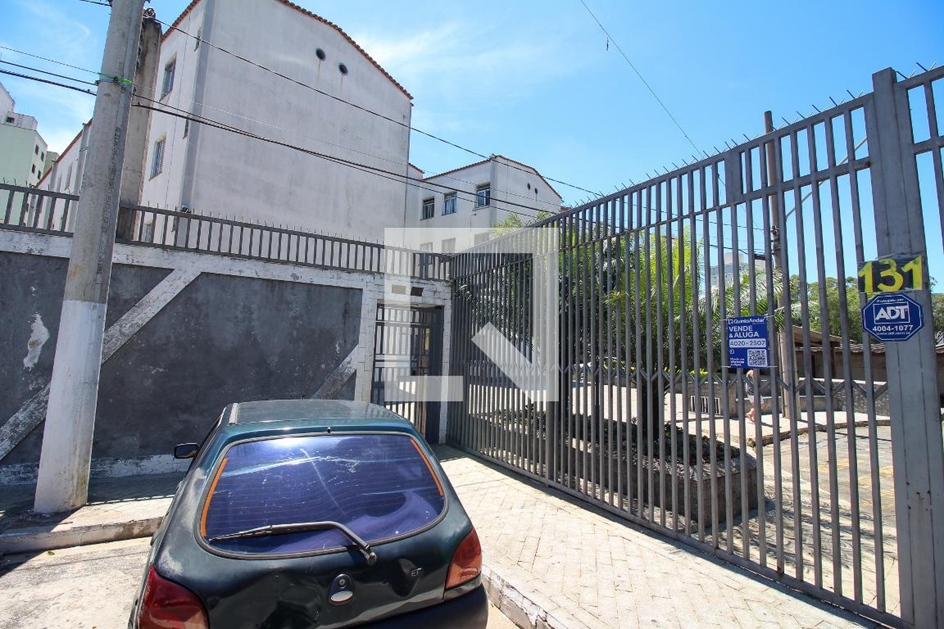 Fachada Condomínio em Rua dos Pintores, 131