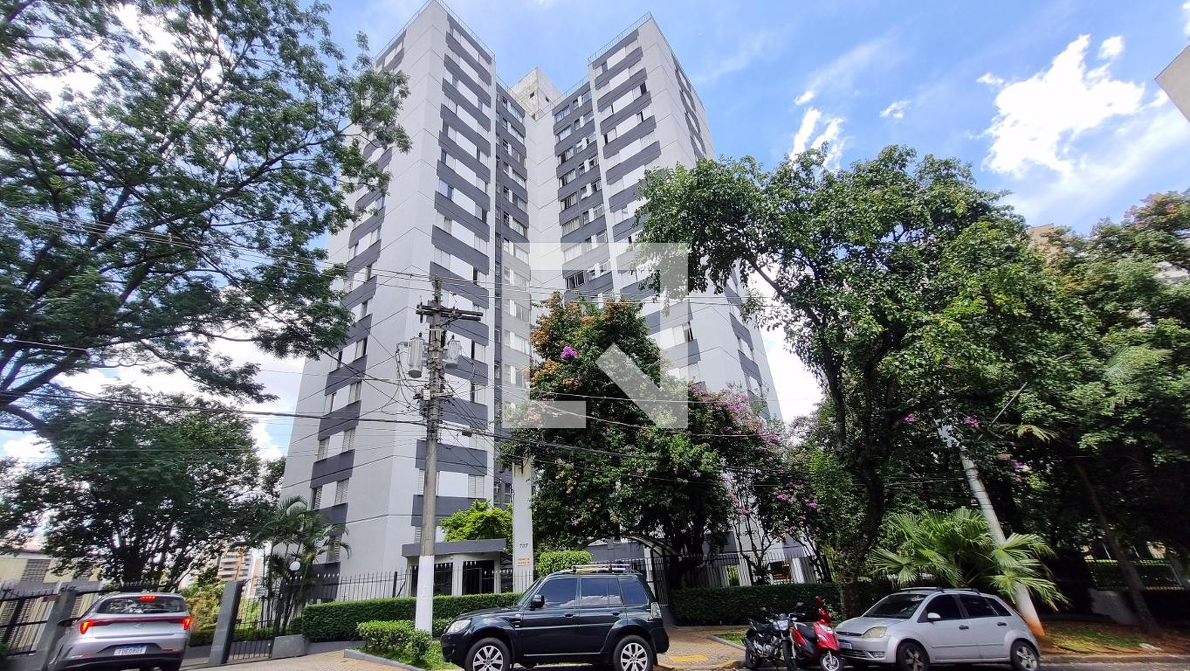 Fachada Condomínio em Avenida José Galante, 727