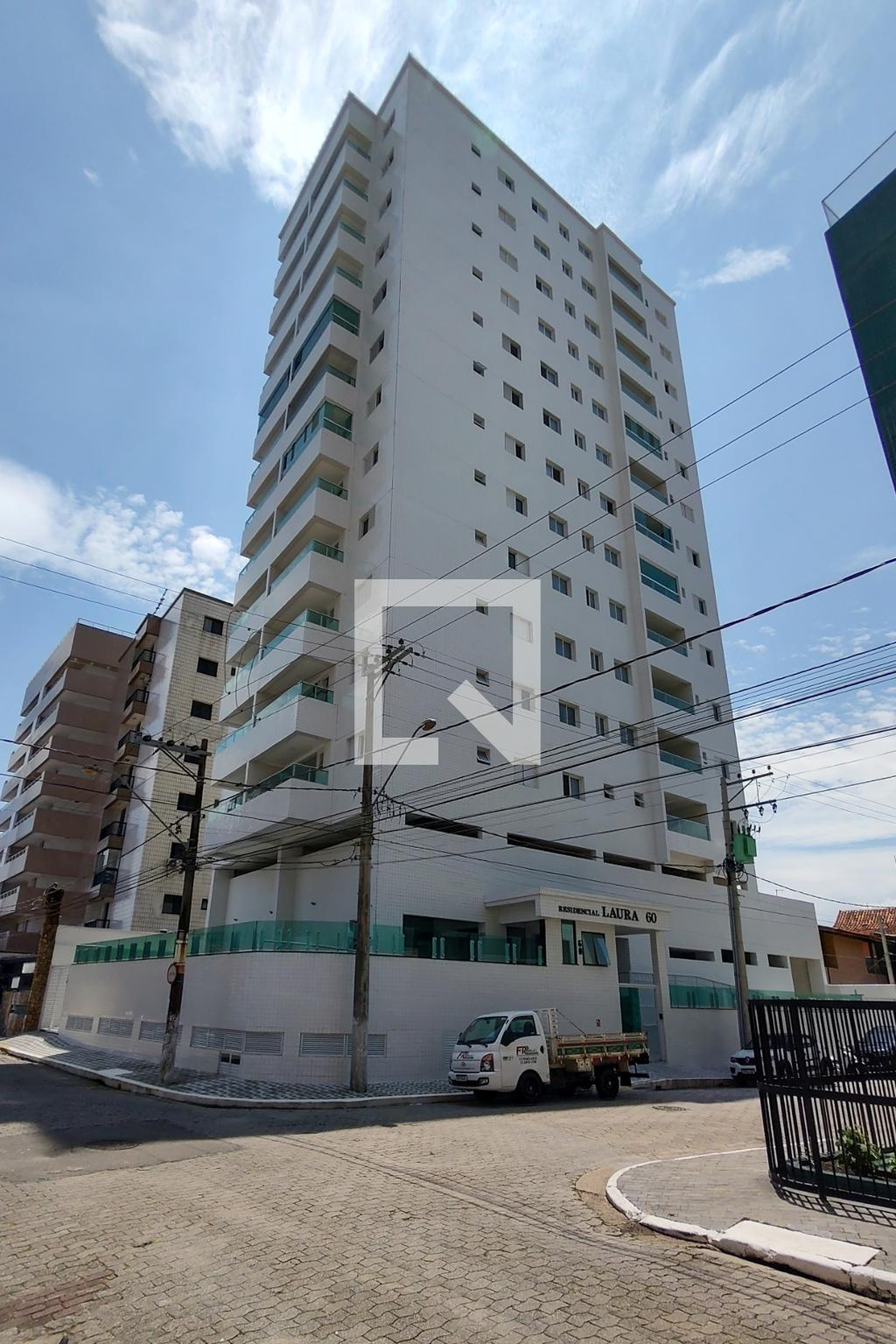 Fachada Edificio Laura