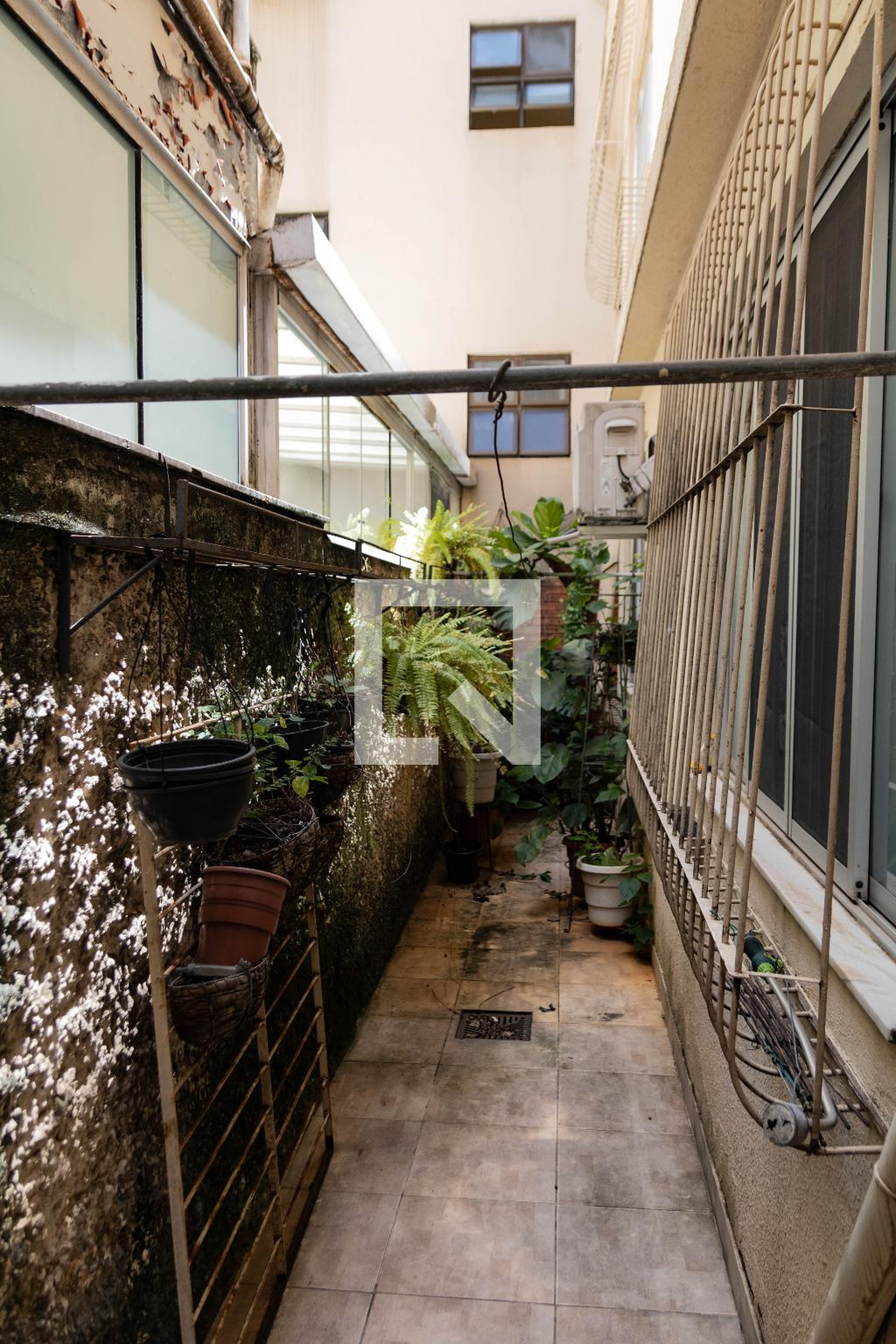 Área externa Condomínio em Rua Afonso XIII, 435