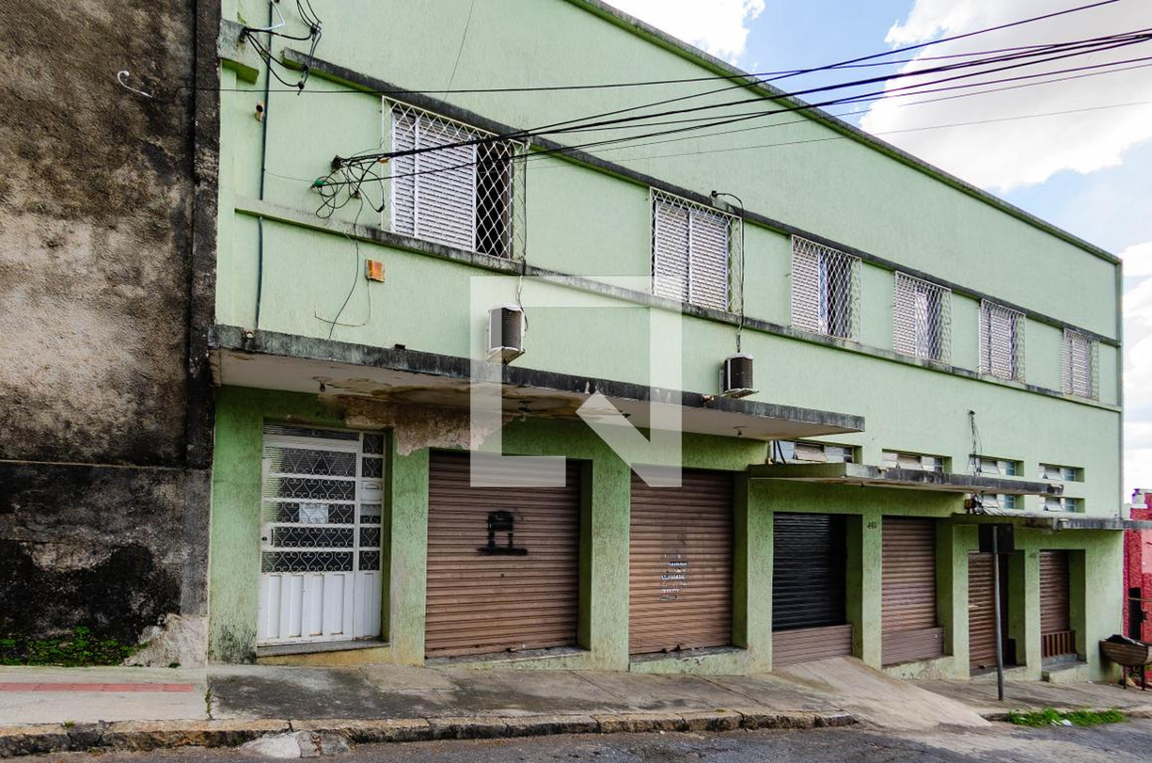 Fachada Condomínio em Rua Cananéia, 453