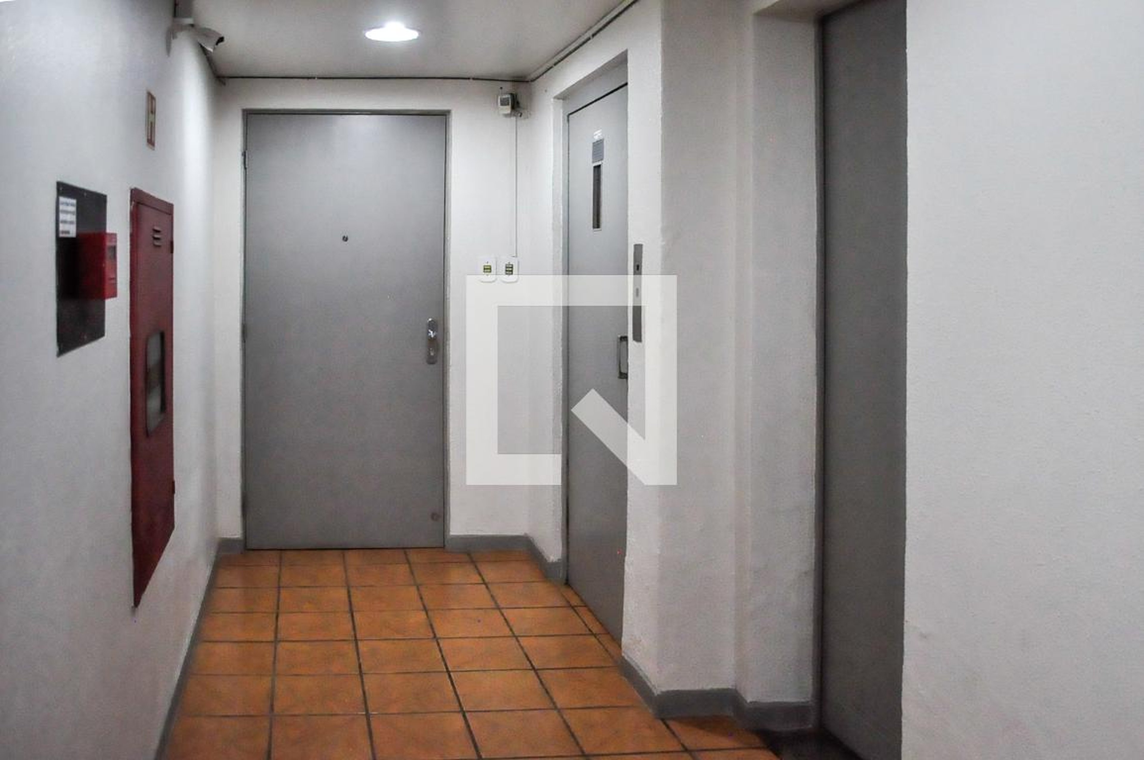 Elevador - Edifício Suzana