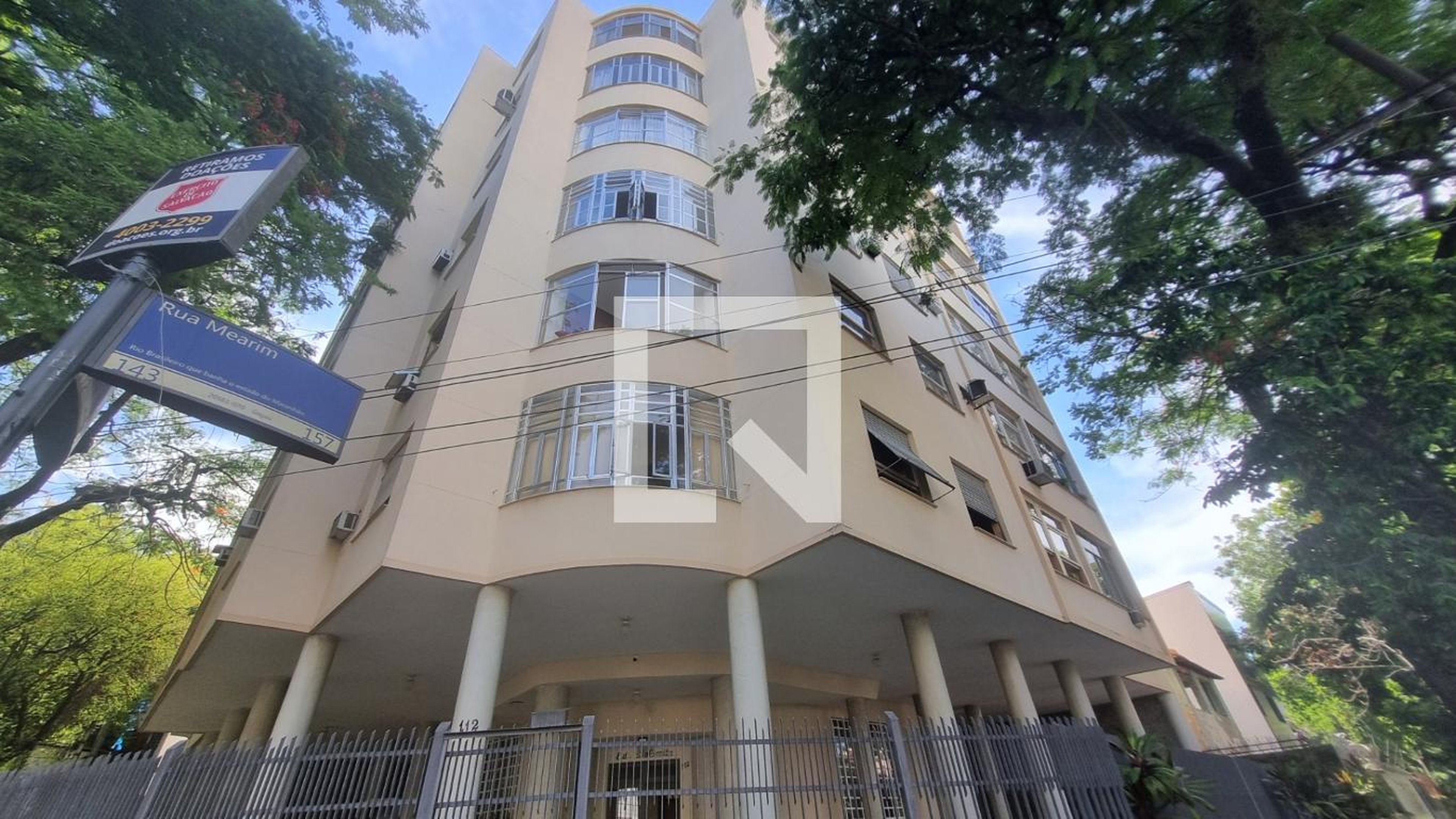 Fachada Condomínio em Avenida Engenheiro Richard, 112