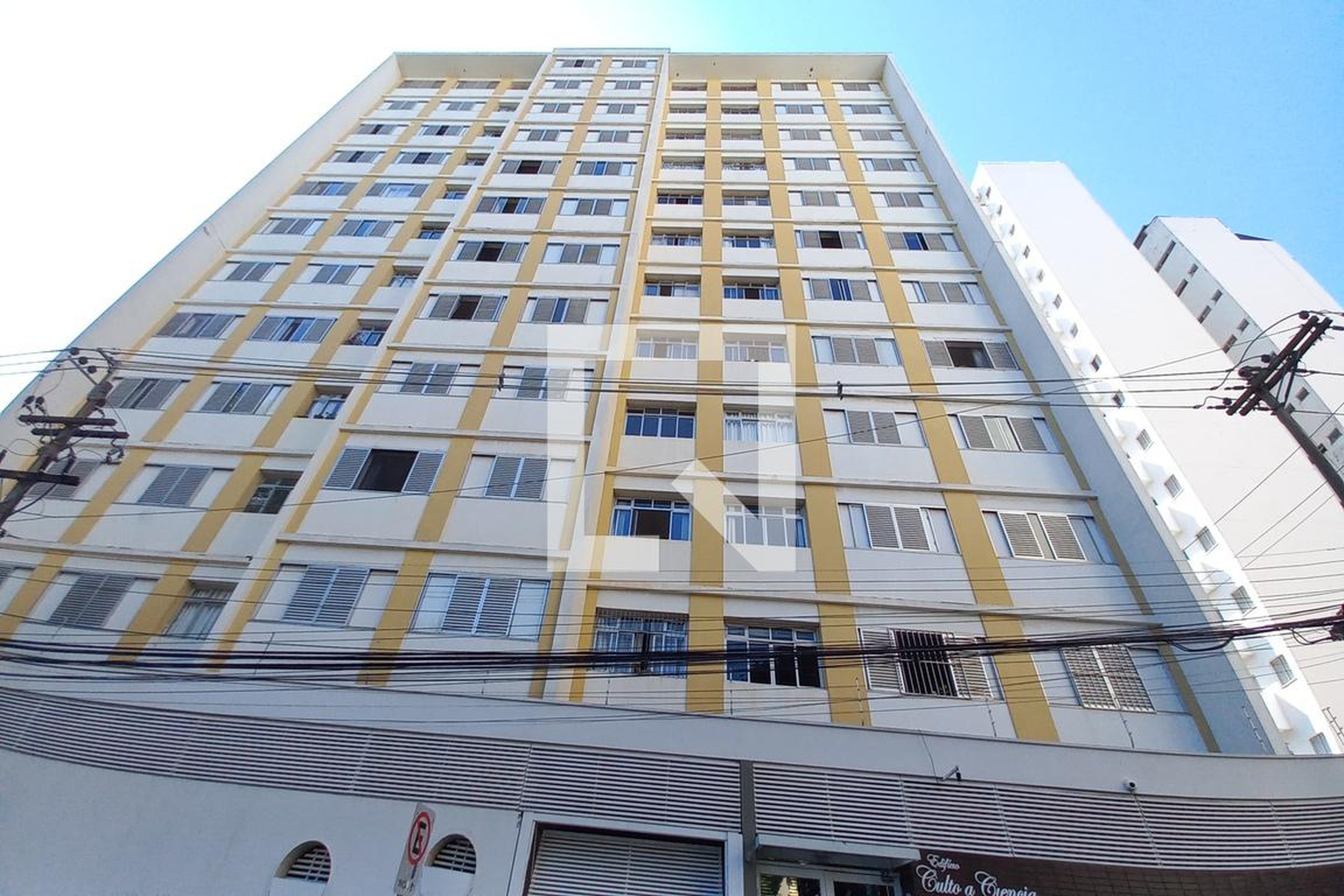 Fachada do Prédio Condomínio em Rua Hércules Florence, 100