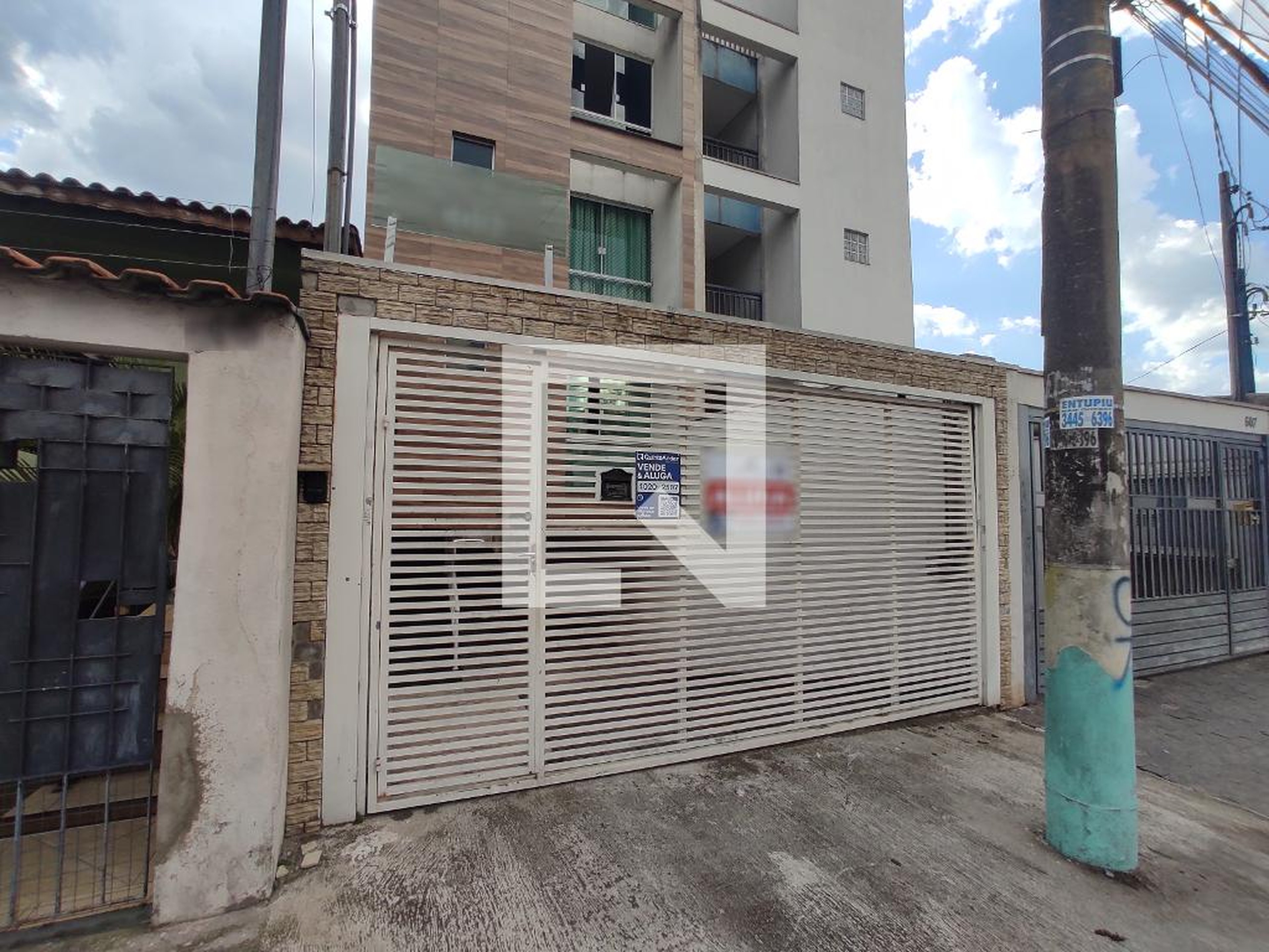 Fachada Condomínio em Rua Pindorama, 603