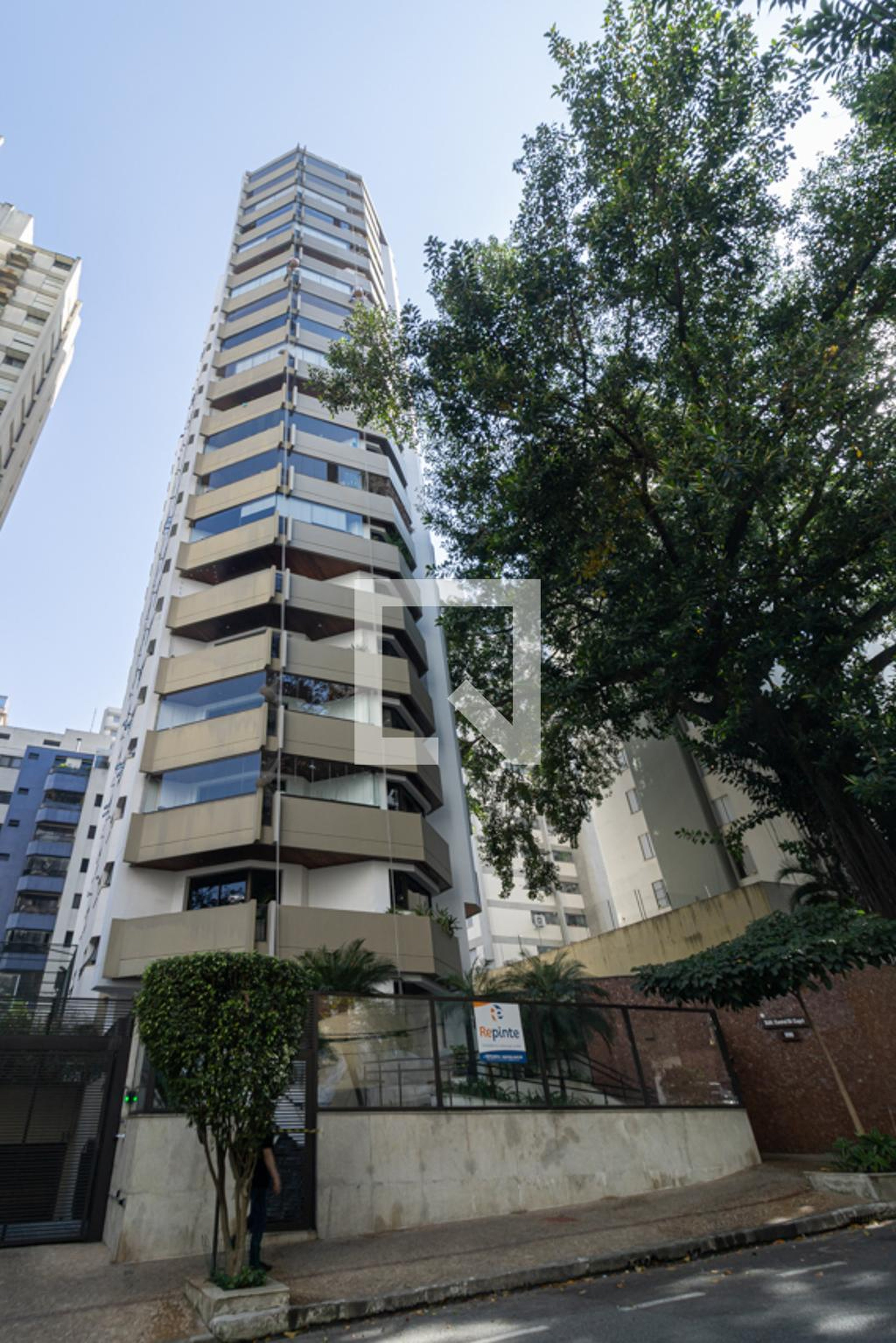 Fachada do Prédio Condomínio Castel Di Capri