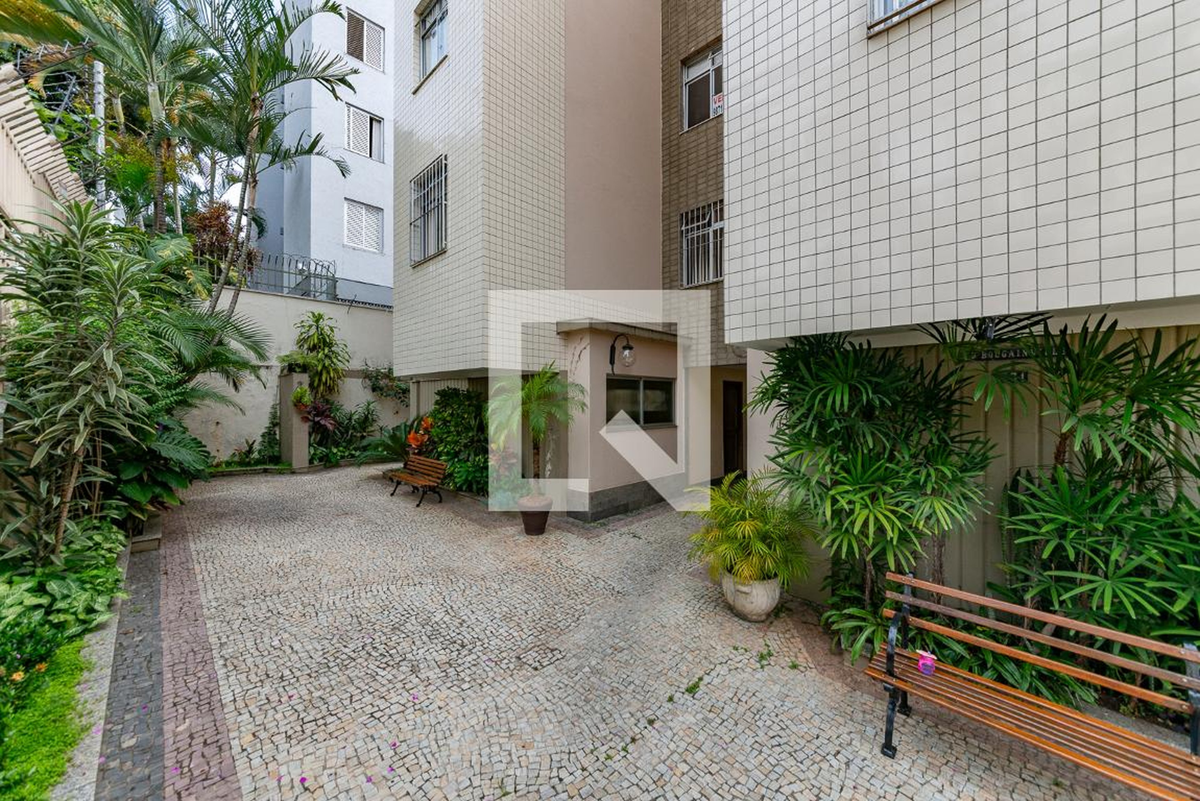 Entrada - Edifício Boungaville